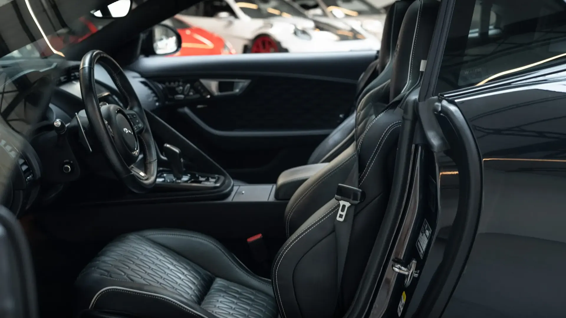 Jaguar F-Type — photo 21