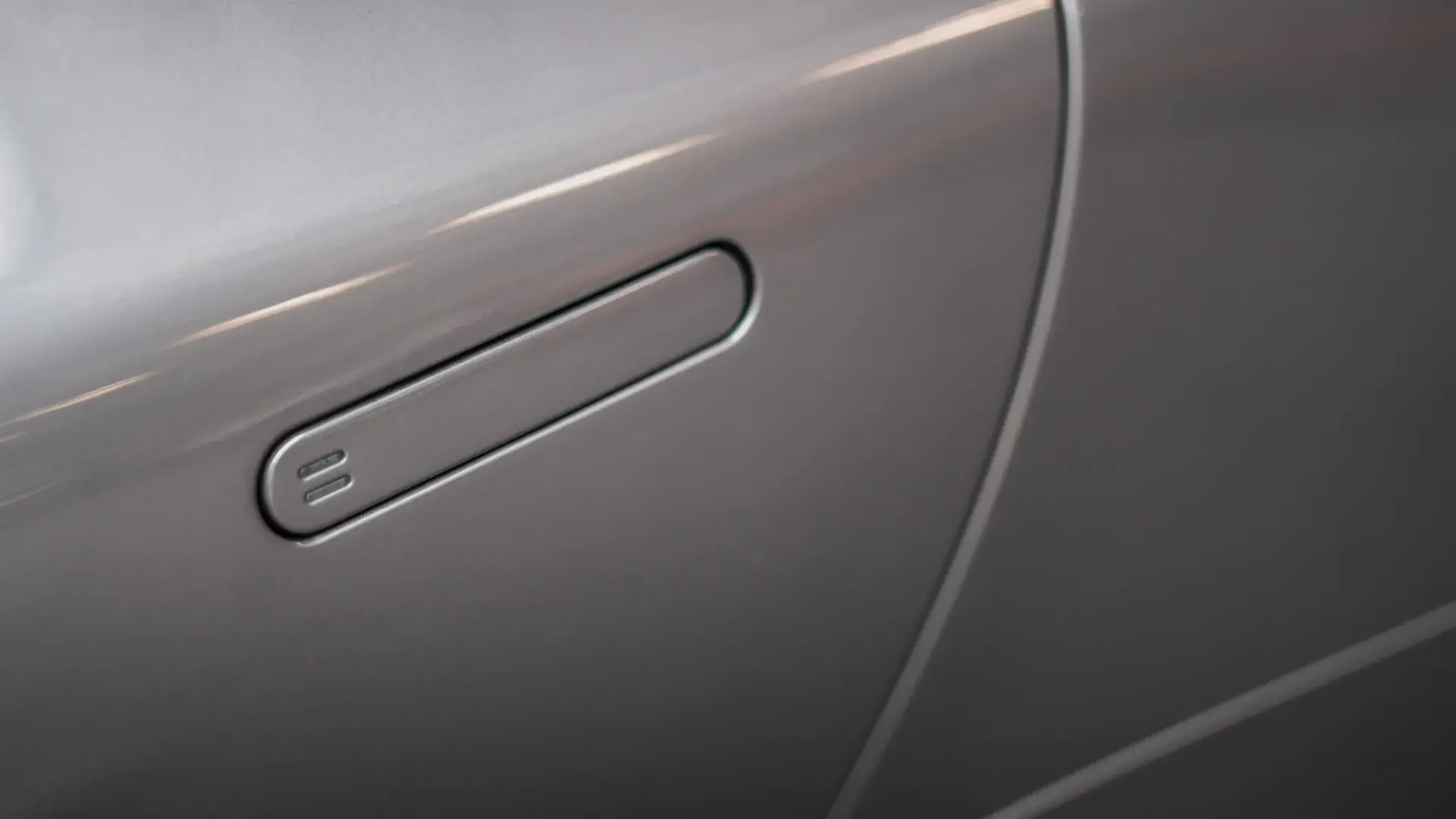Aston Martin Vanquish — photo 44