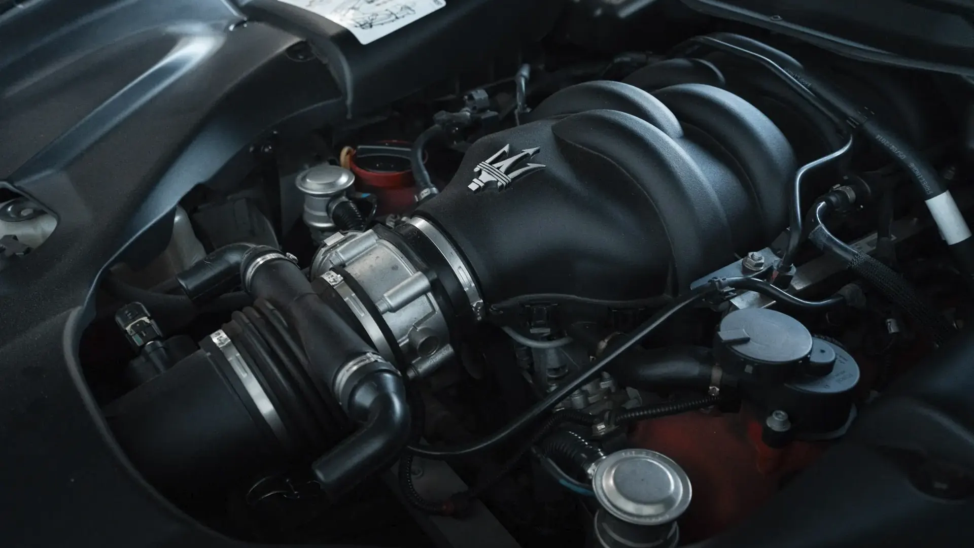 Maserati GranTurismo — photo 48