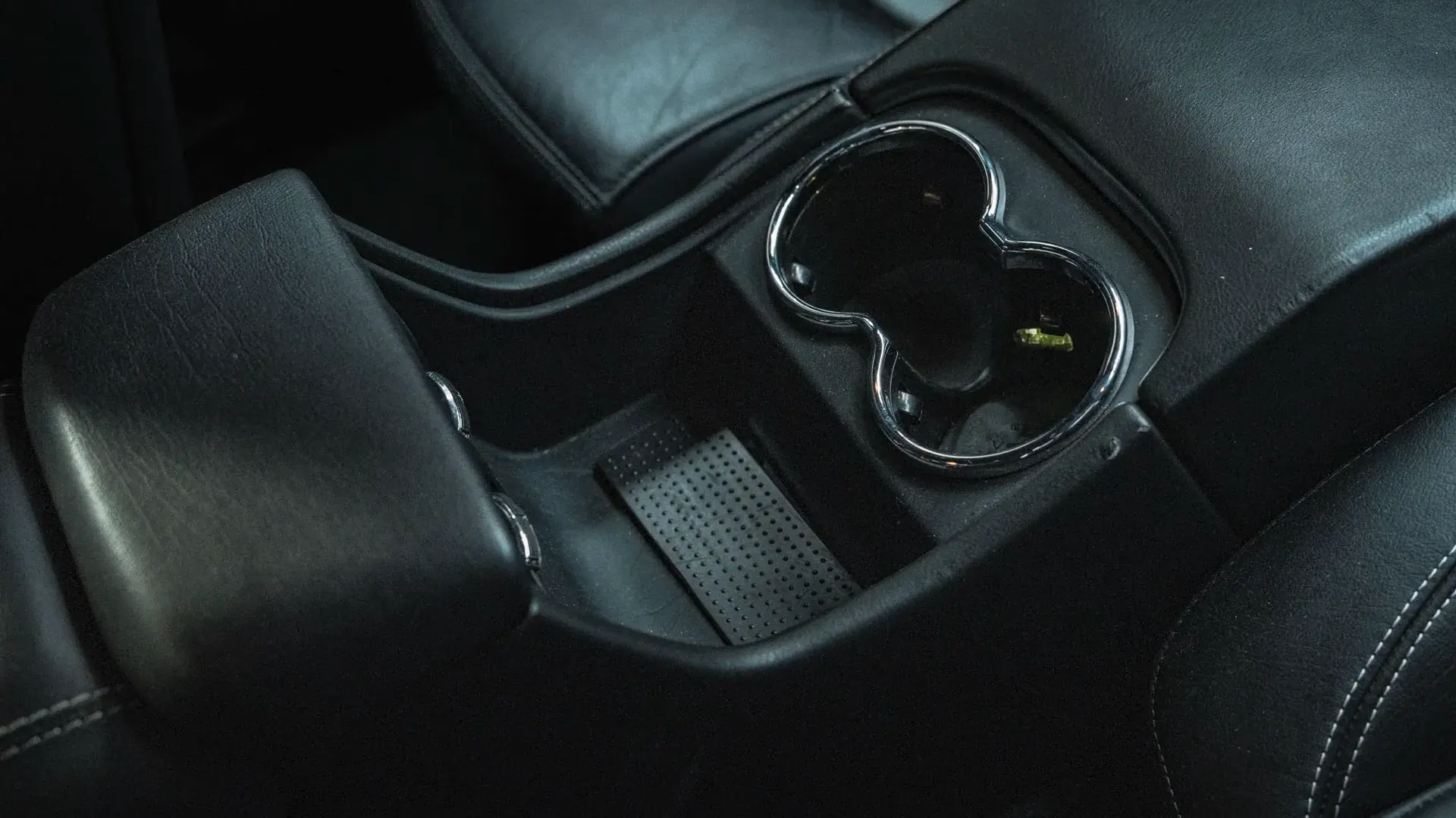 Maserati GranTurismo — photo 16
