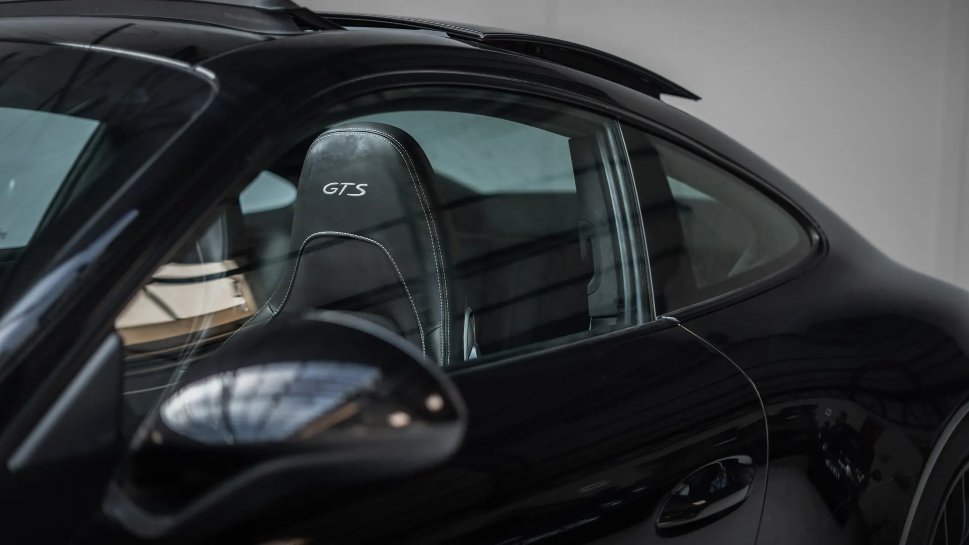 Porsche 911 — photo 38