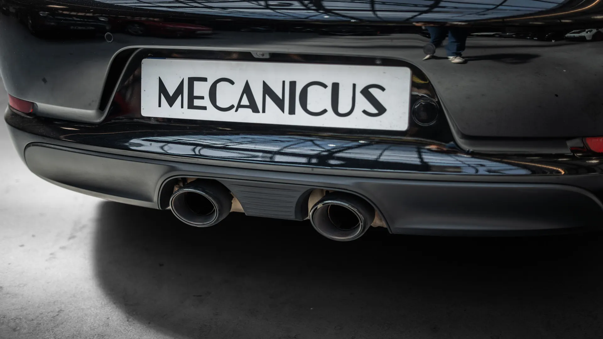 Porsche 911 — photo 30