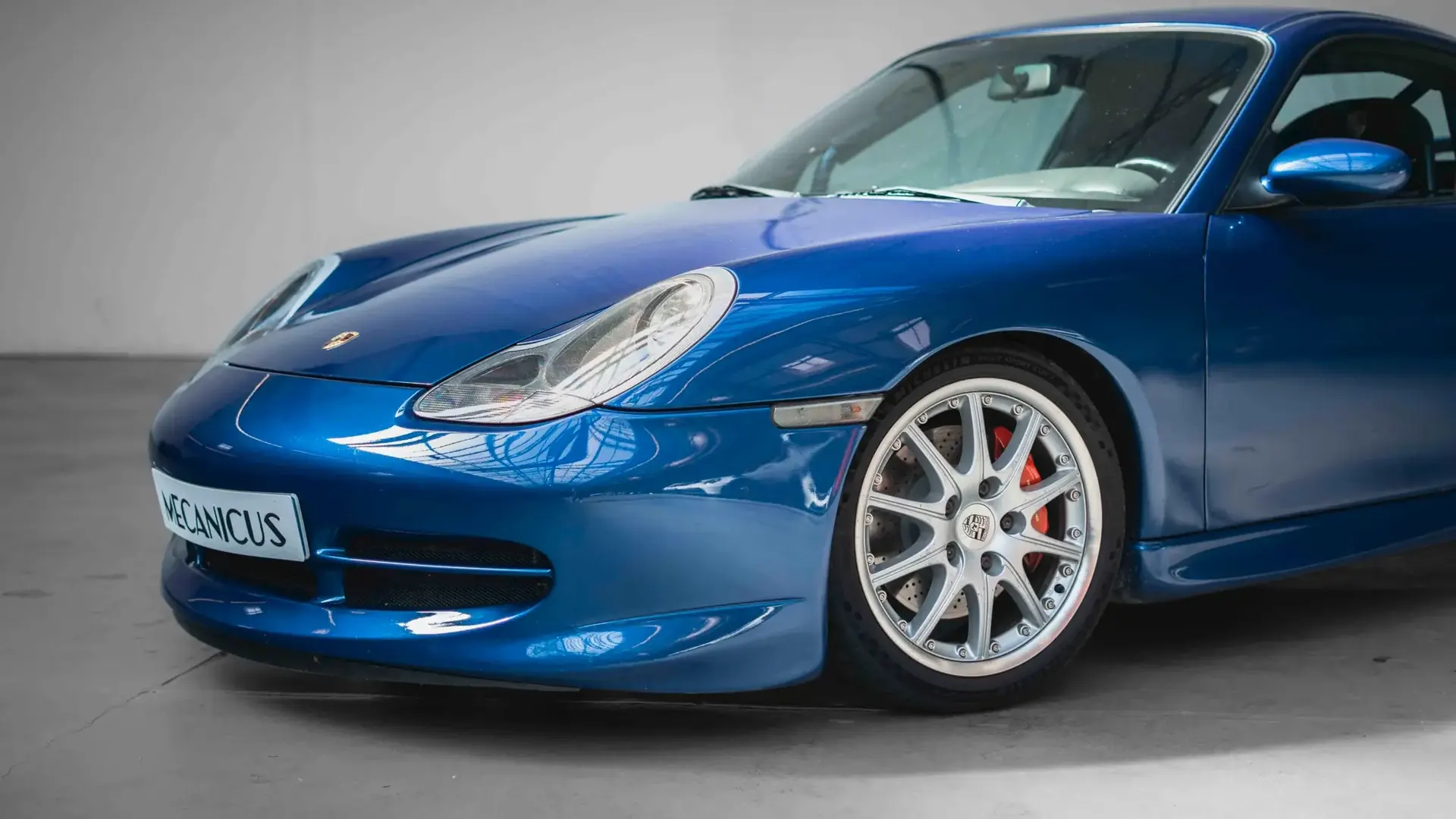 Porsche 911 — photo 36