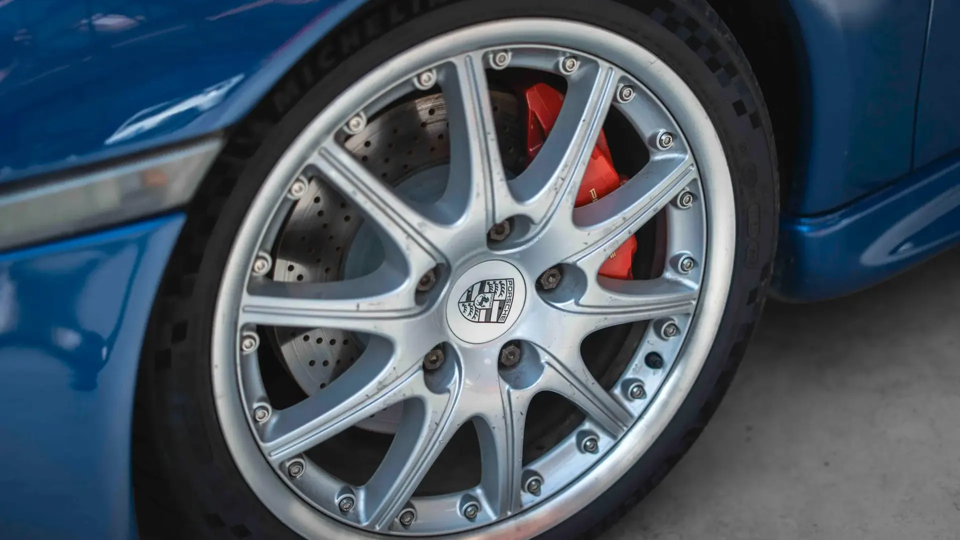 Porsche 911 — photo 37