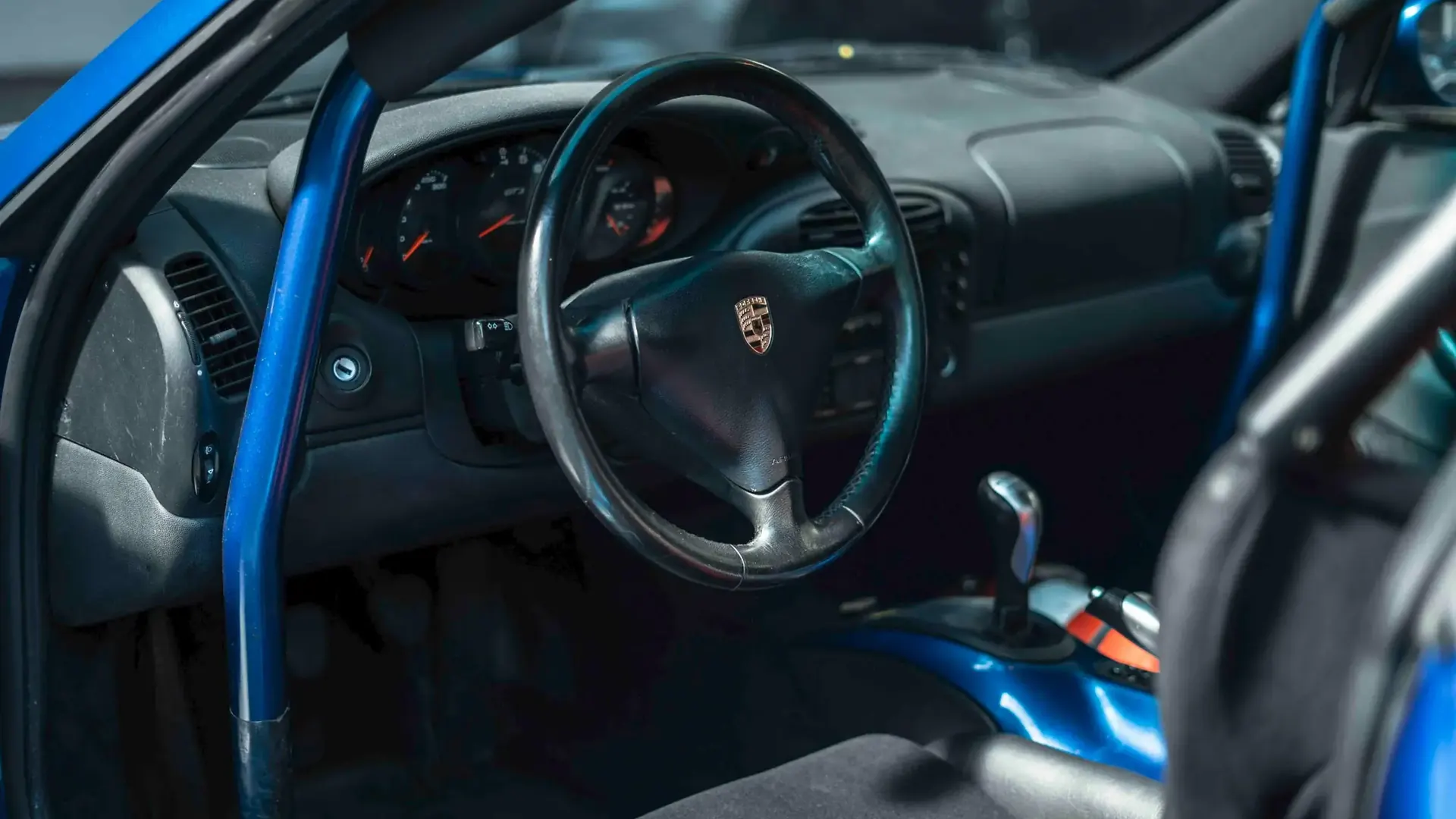 Porsche 911 — photo 8