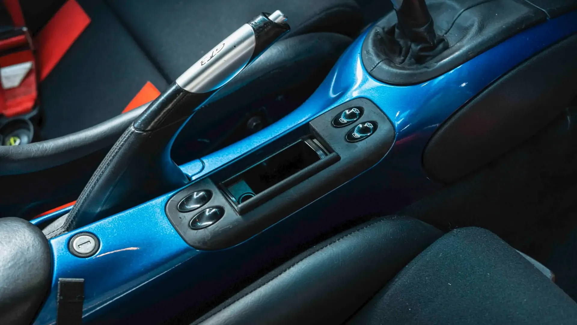 Porsche 911 — photo 15