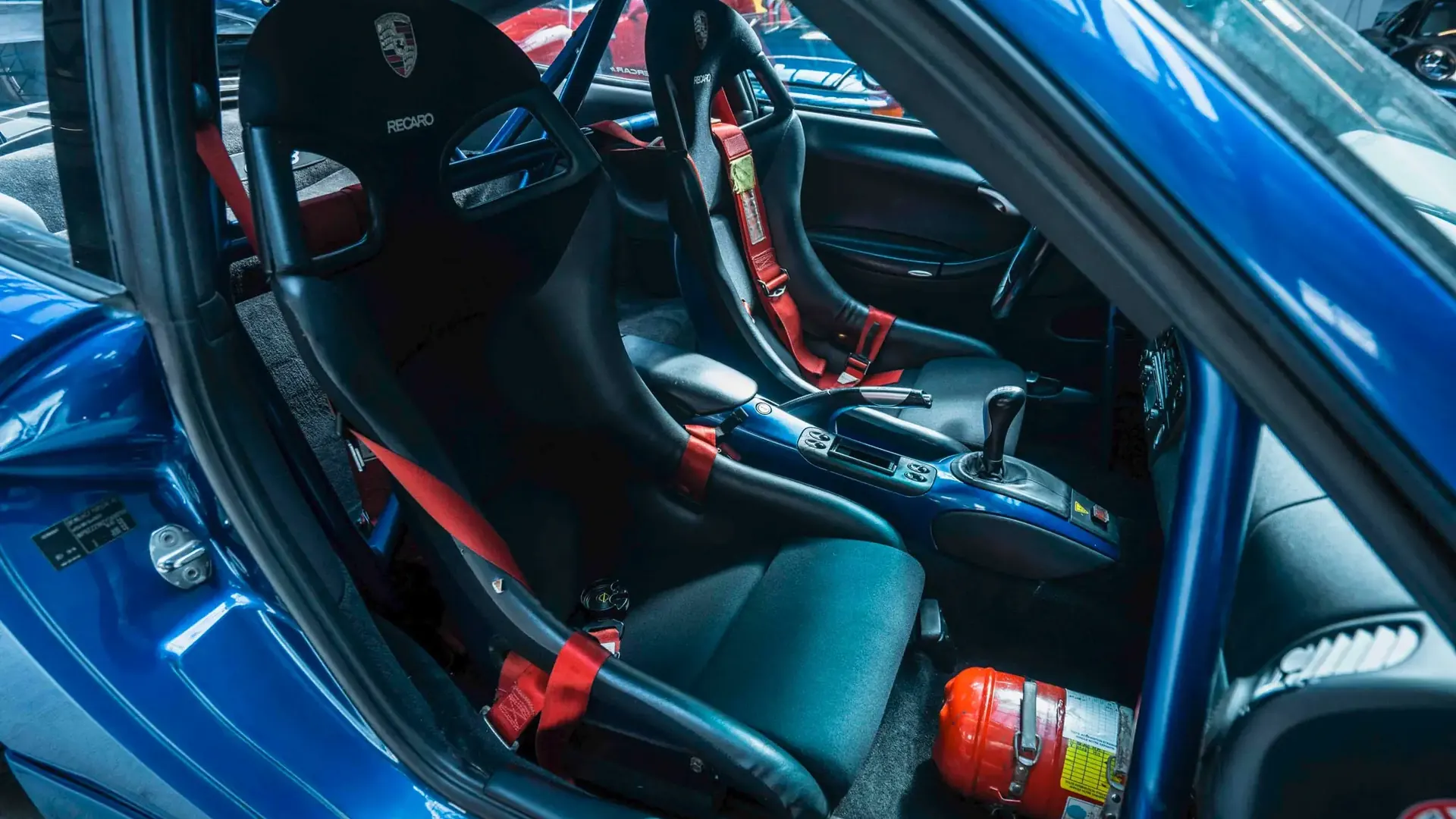 Porsche 911 — photo 26