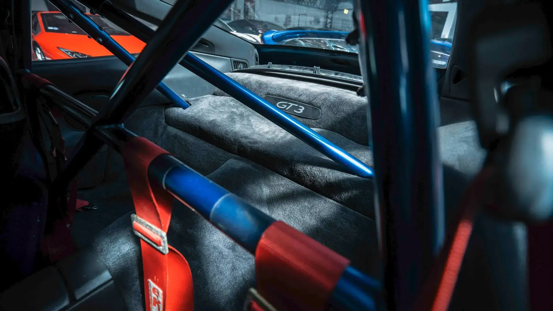 Porsche 911 — photo 28