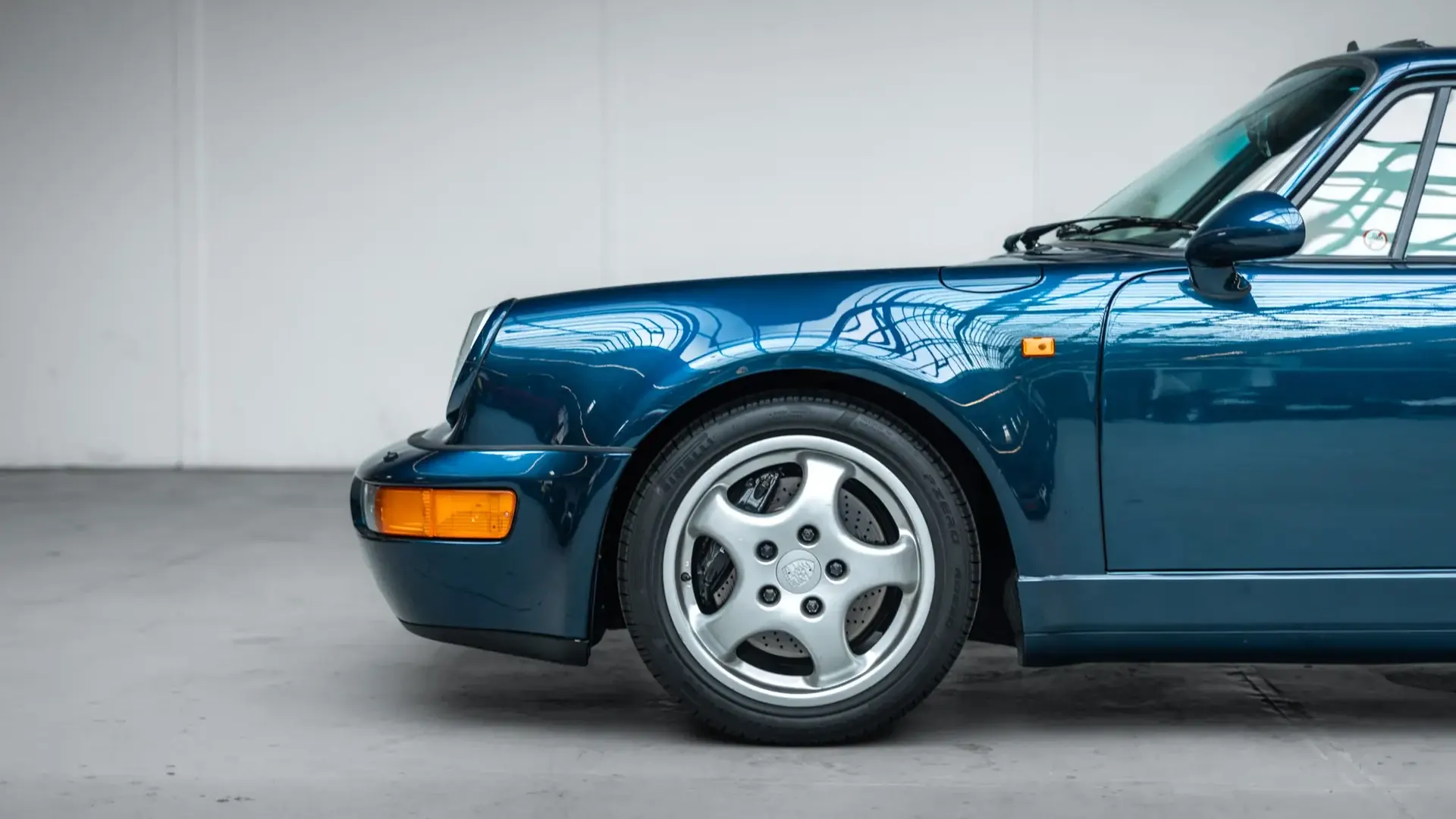 Porsche 964 — photo 6