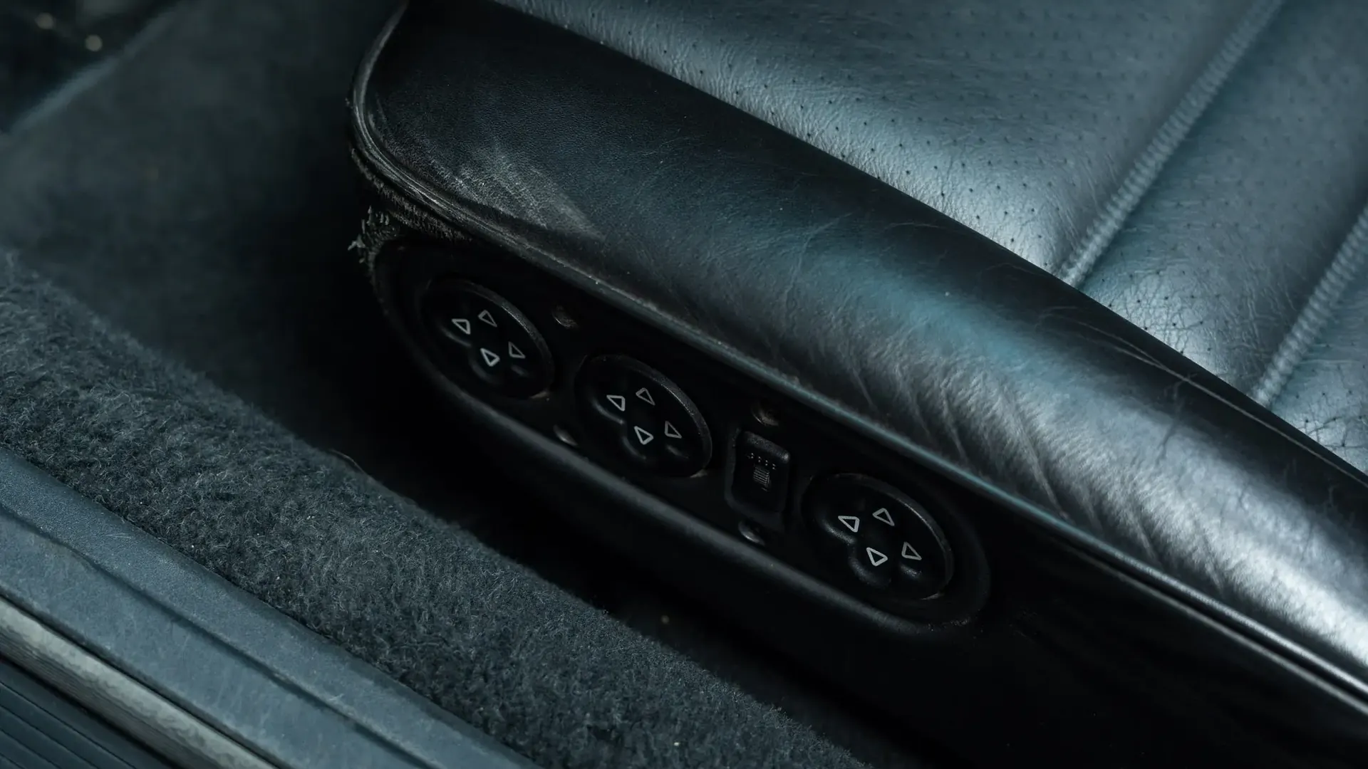 Porsche 964 — photo 24