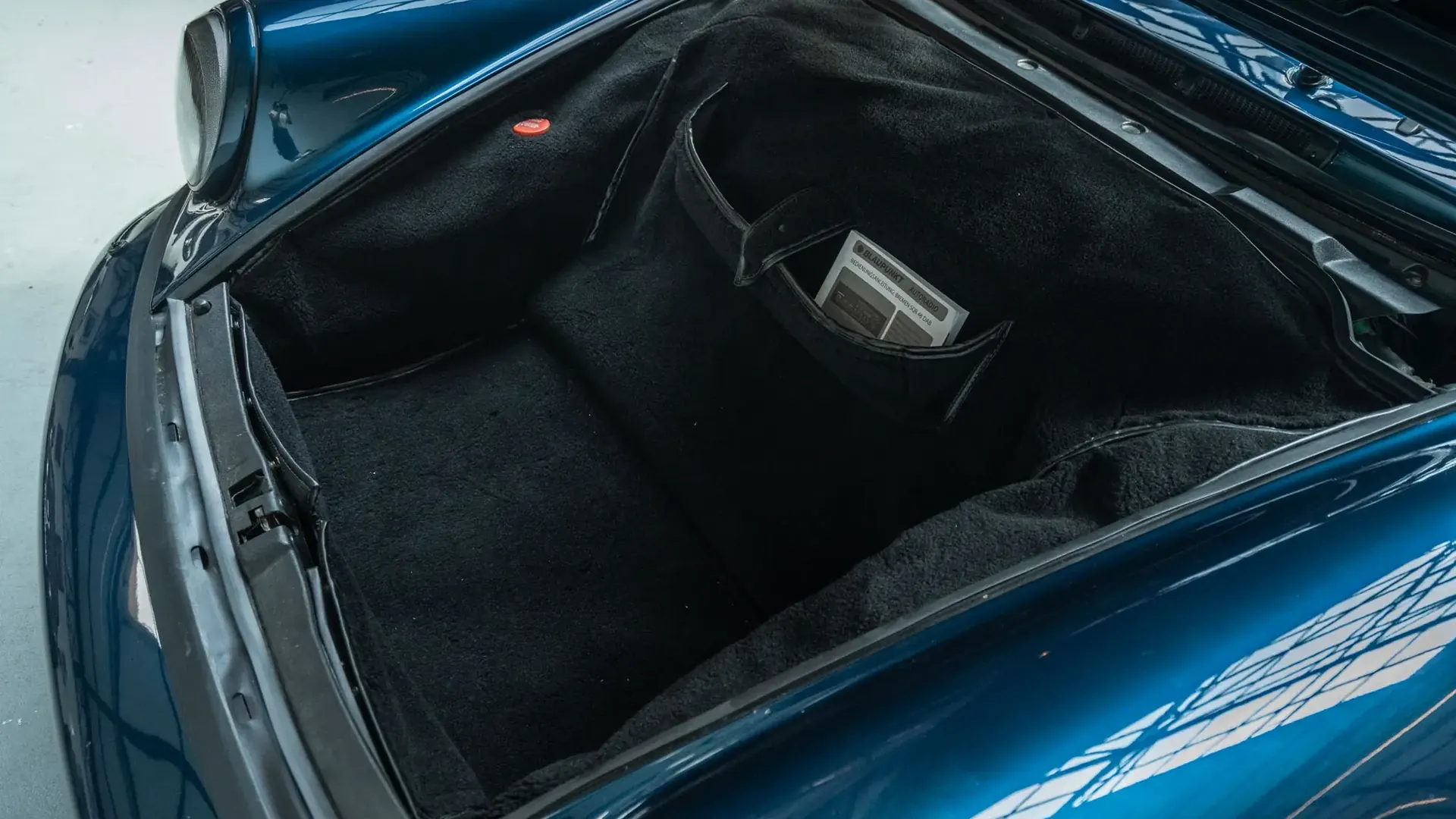 Porsche 964 — photo 47