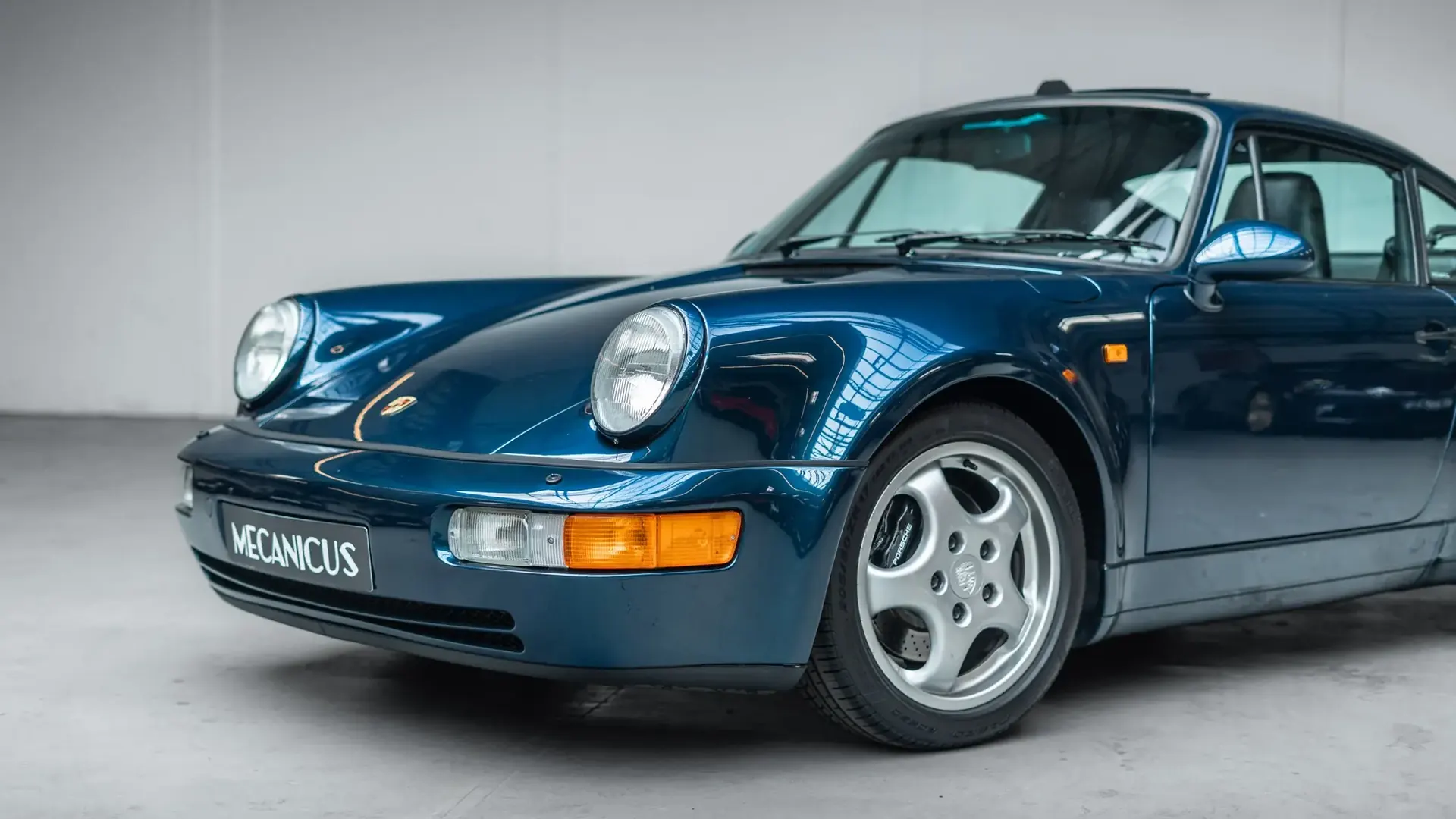 Porsche 964 — photo 34
