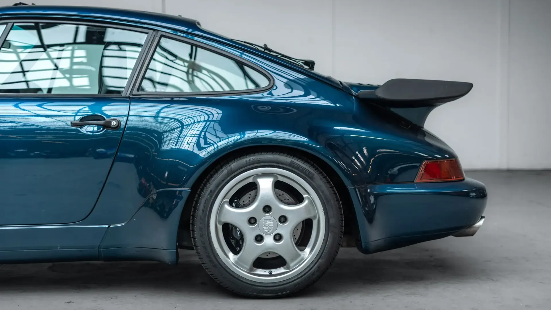 Porsche 964 — photo 7