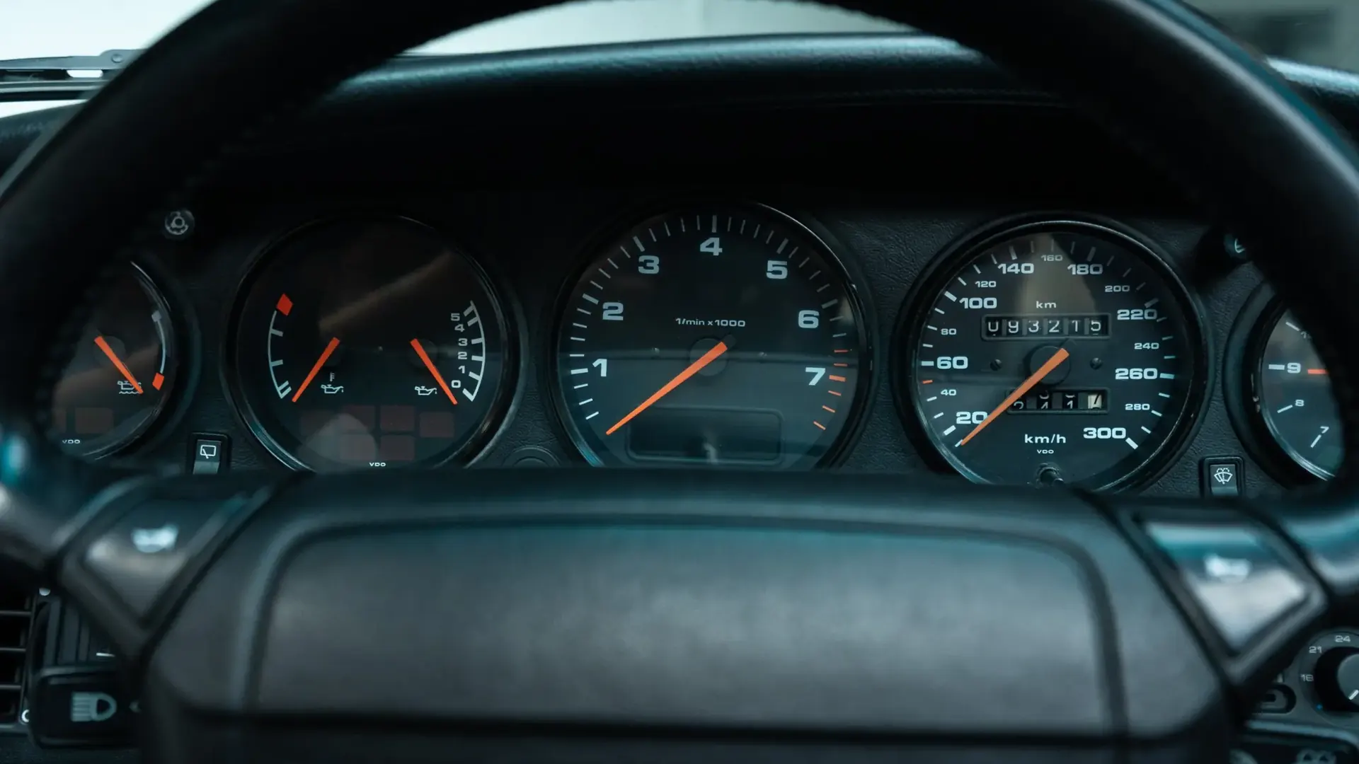 Porsche 964 — photo 14