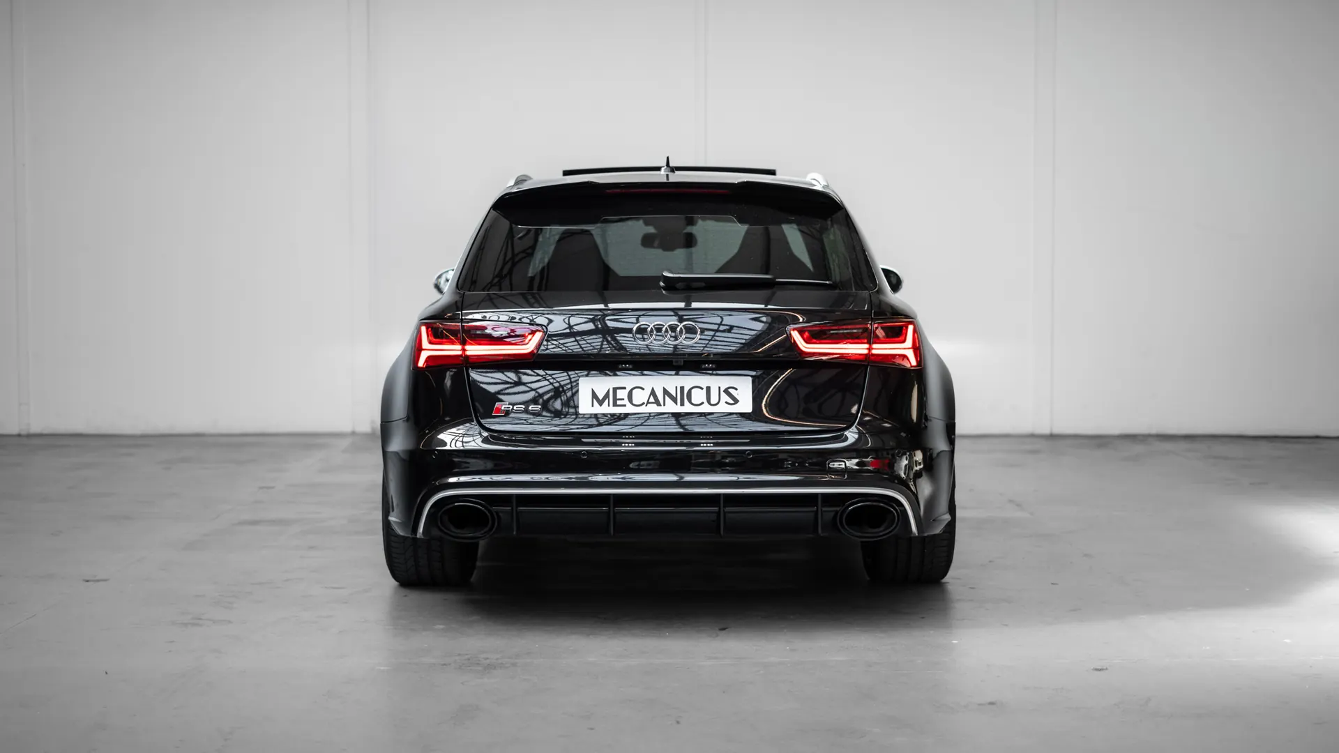 Audi RS6 — photo 4