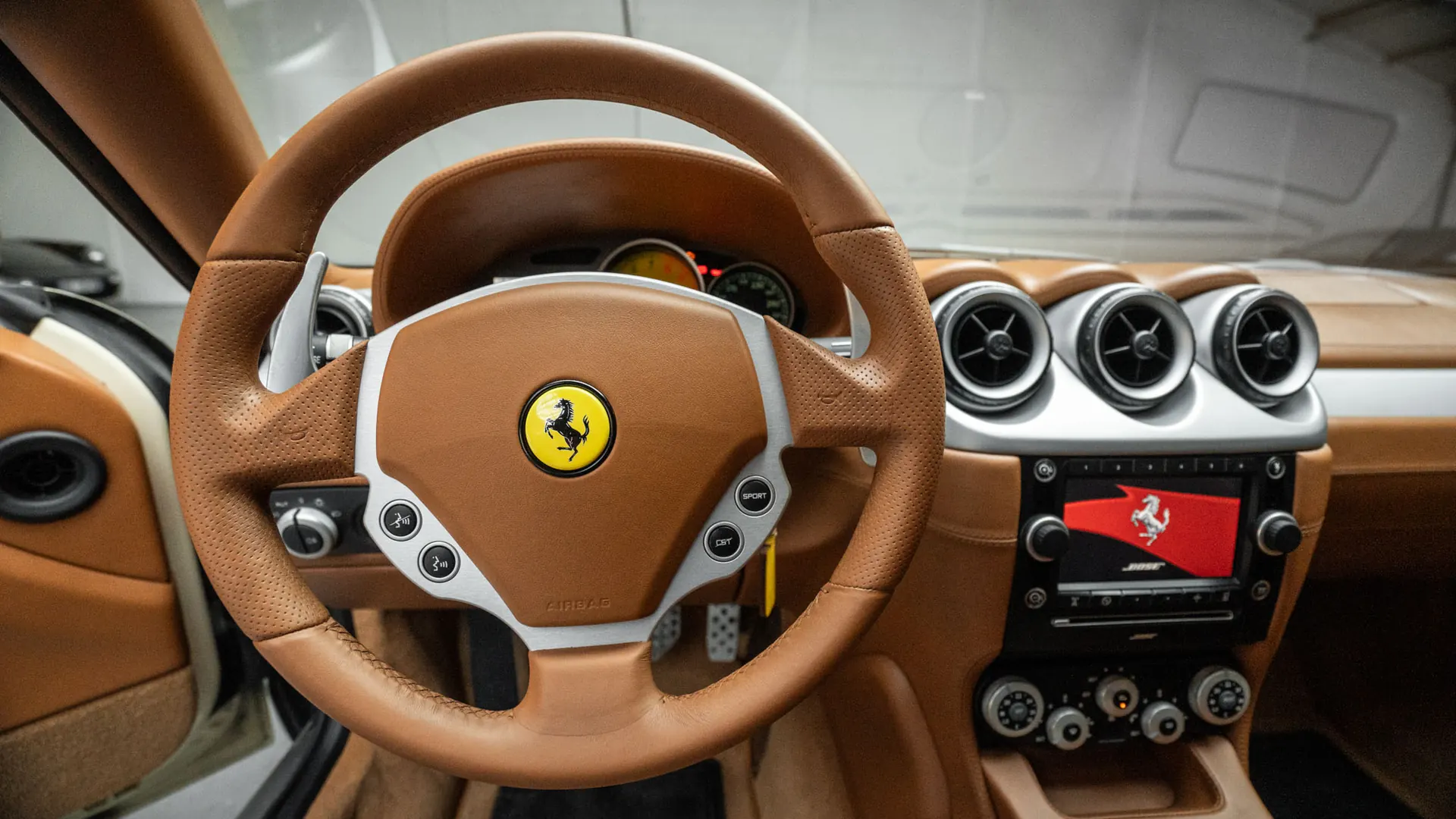 Ferrari 612 — photo 12