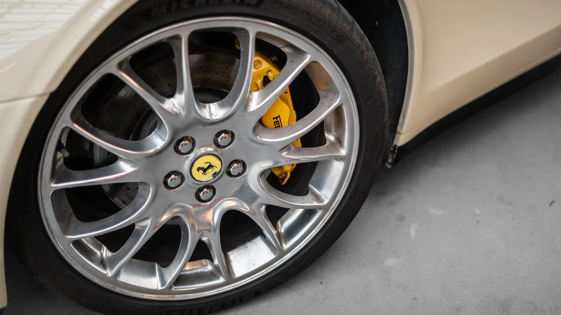 Ferrari 612 — photo 35