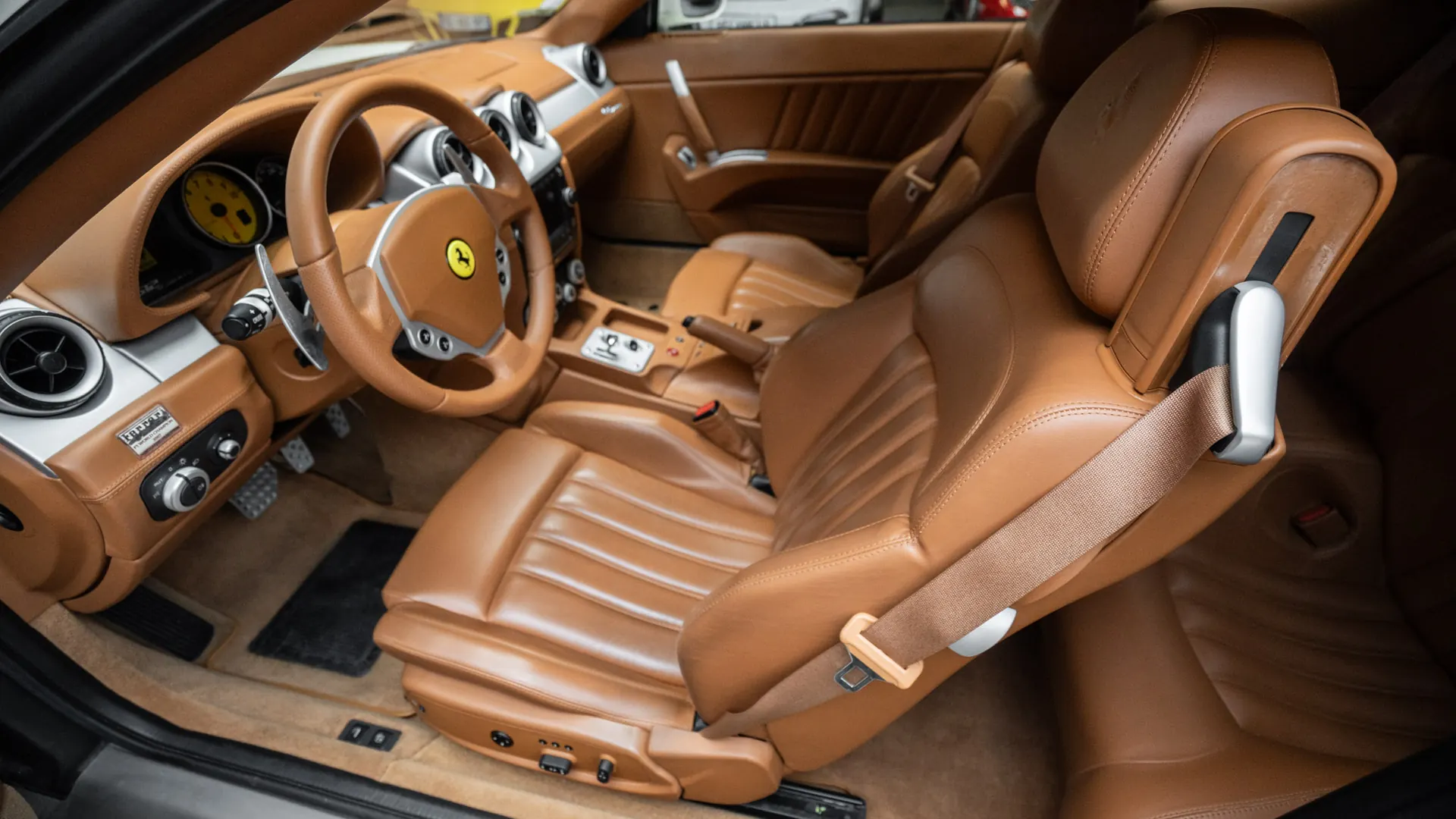 Ferrari 612 — photo 11
