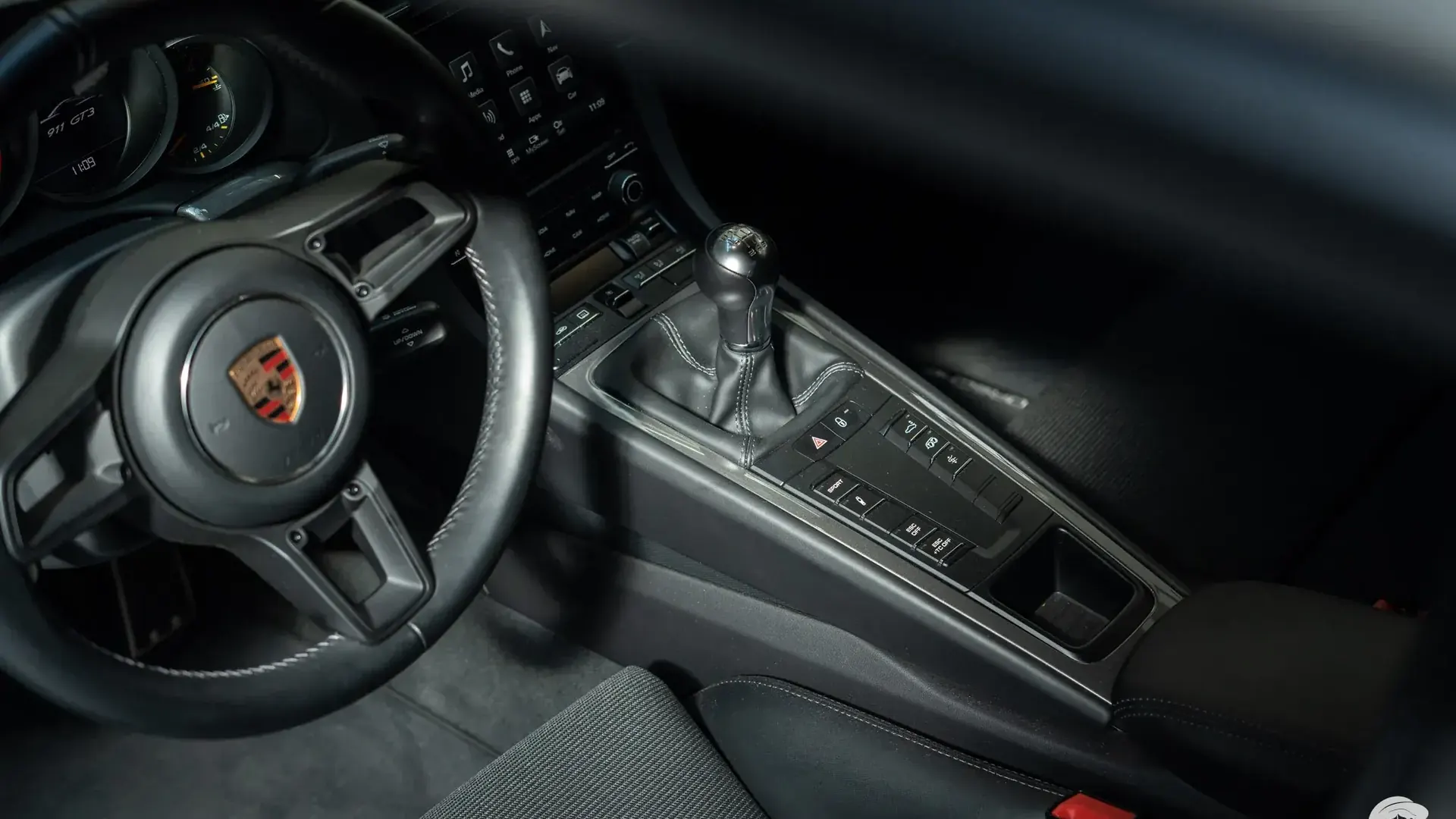 Porsche 991.2 — photo 20