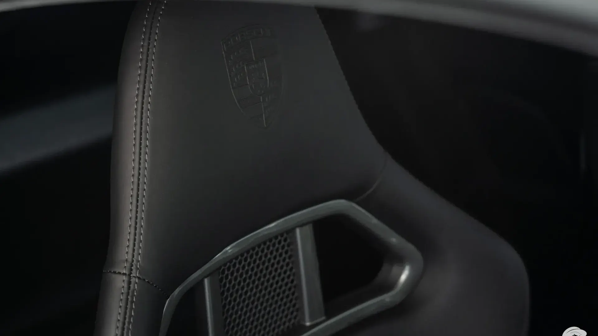 Porsche 991.2 — photo 23