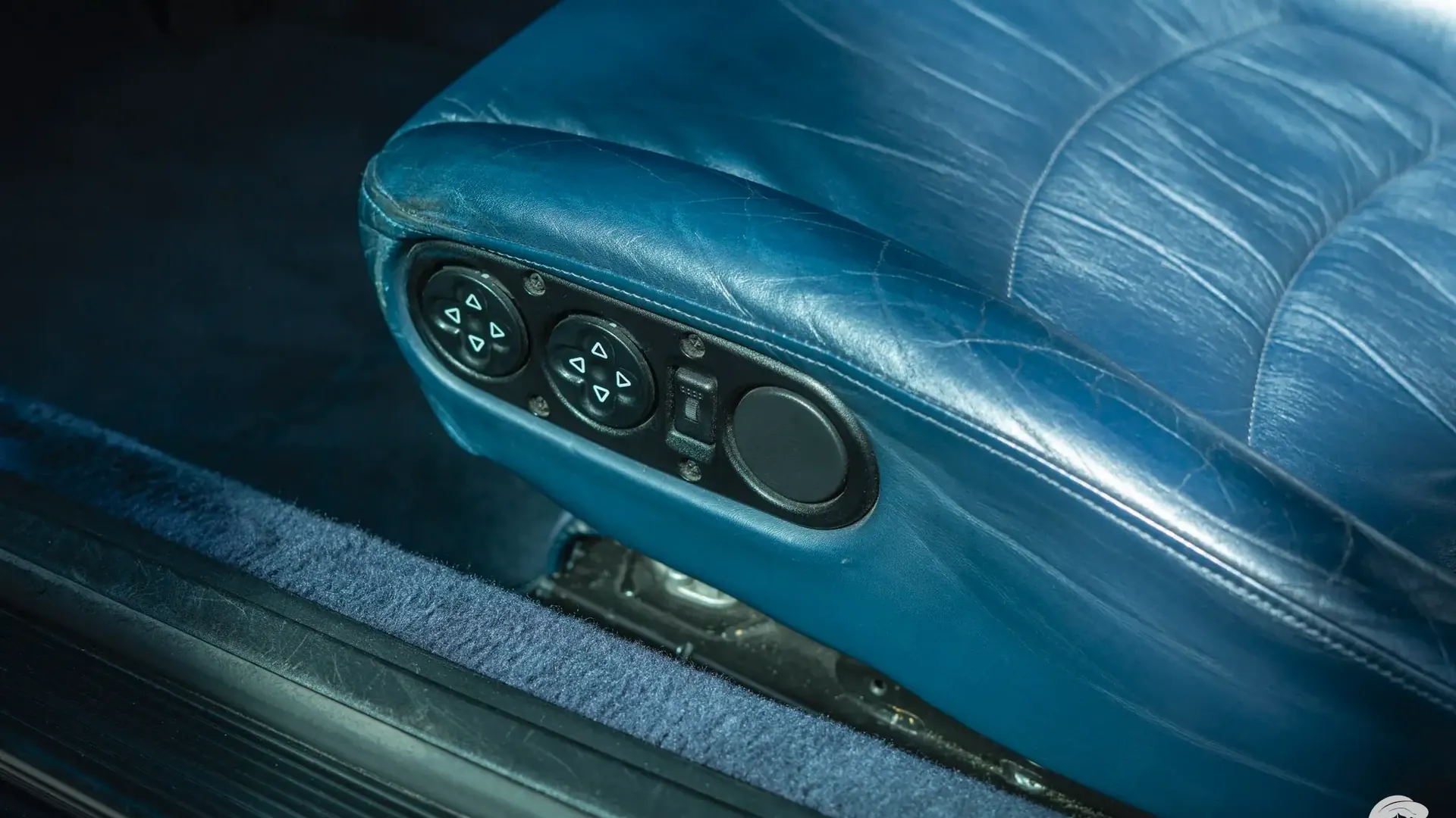 Porsche 911 — photo 18