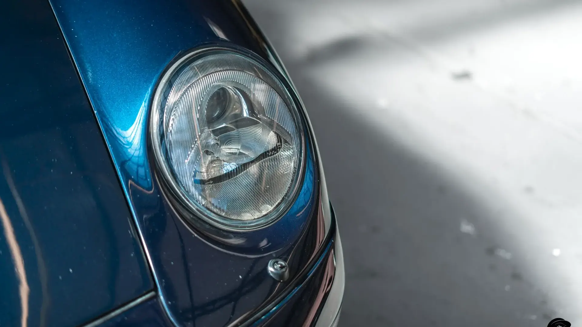 Porsche 911 — photo 28