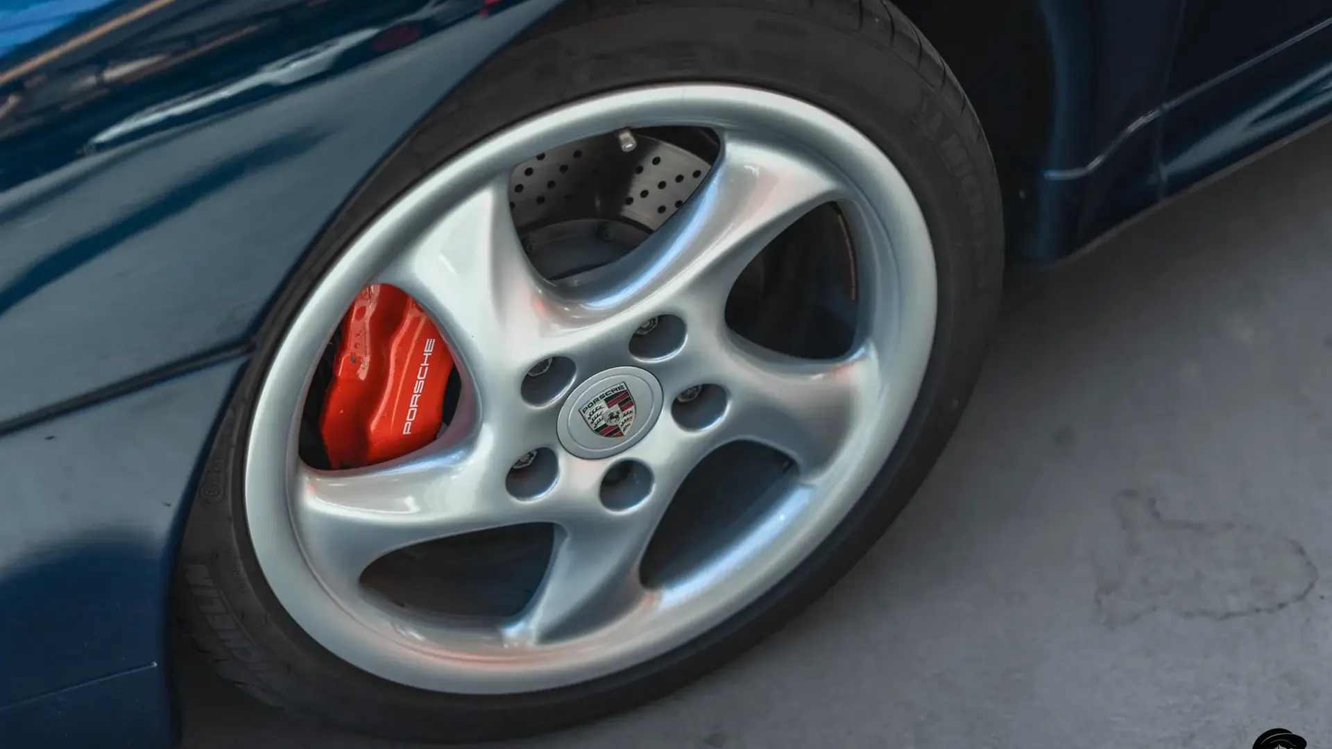 Porsche 911 — photo 30