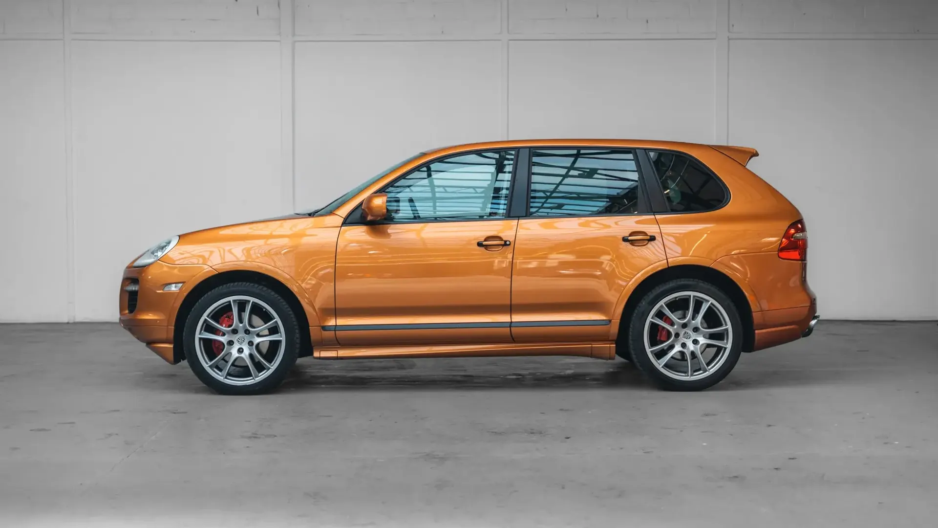Porsche Cayenne — photo 5