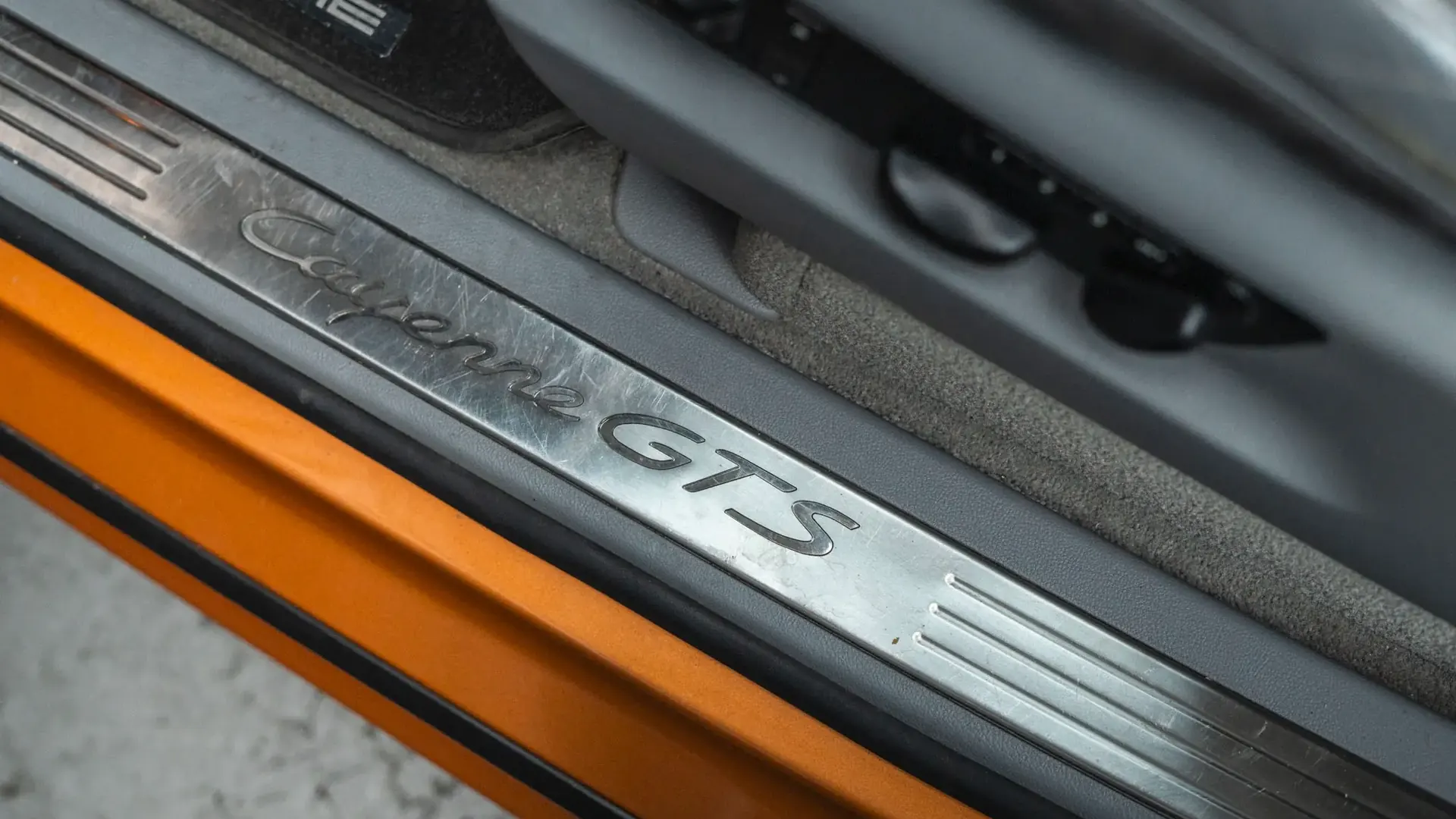 Porsche Cayenne — photo 24