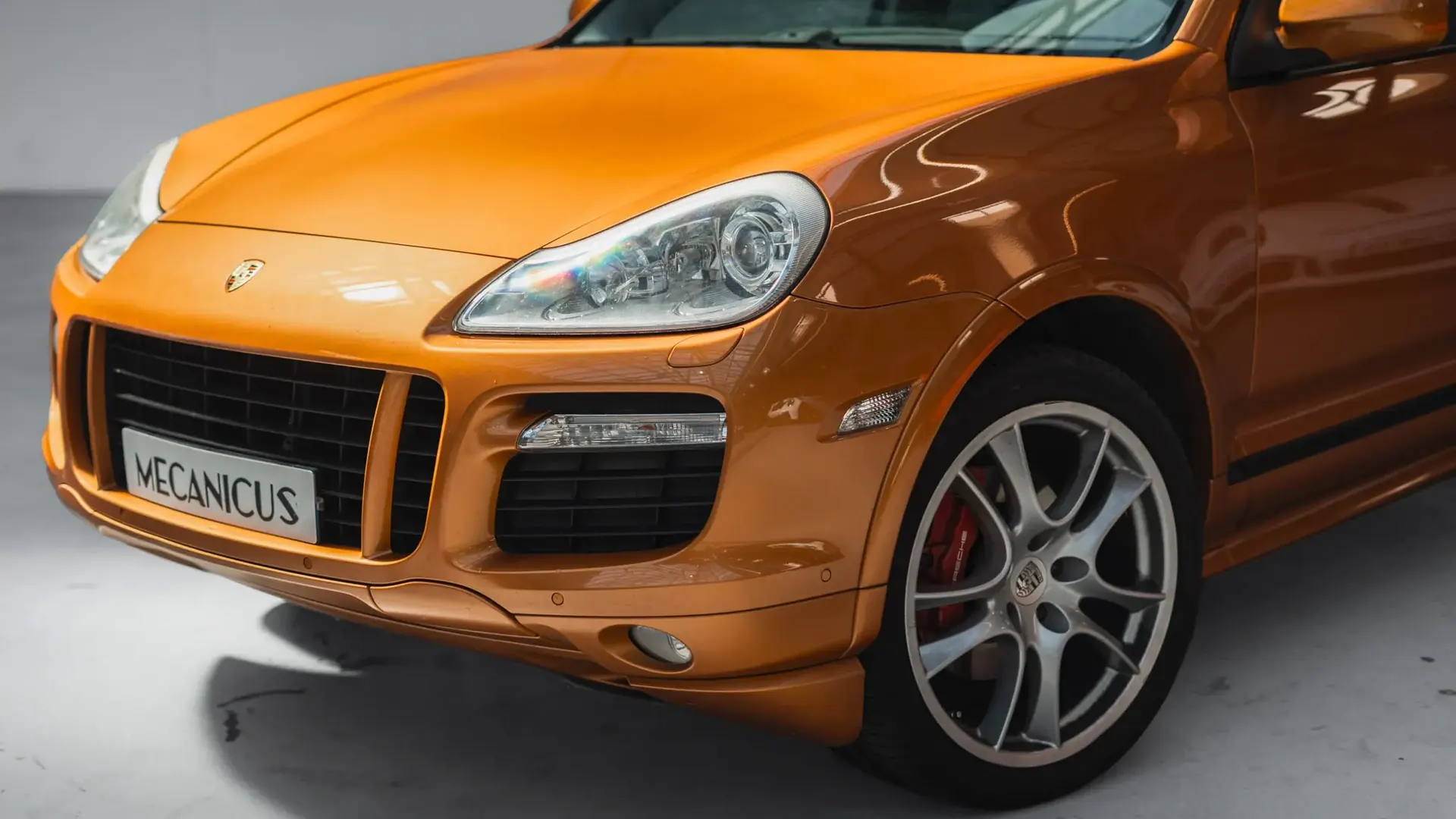 Porsche Cayenne — photo 33