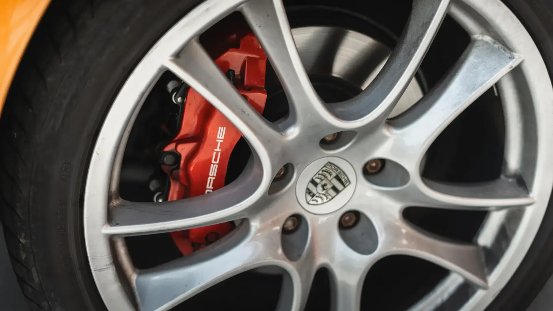 Porsche Cayenne — photo 34