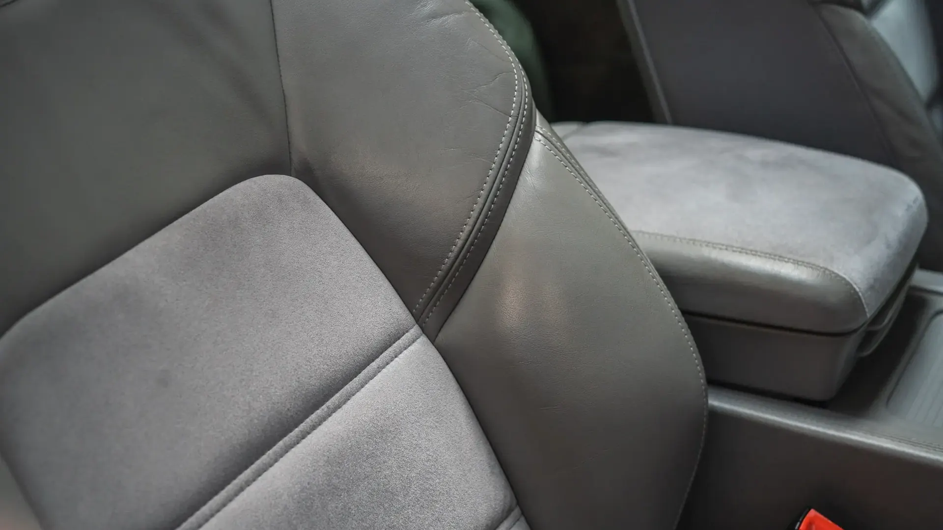 Porsche Cayenne — photo 21