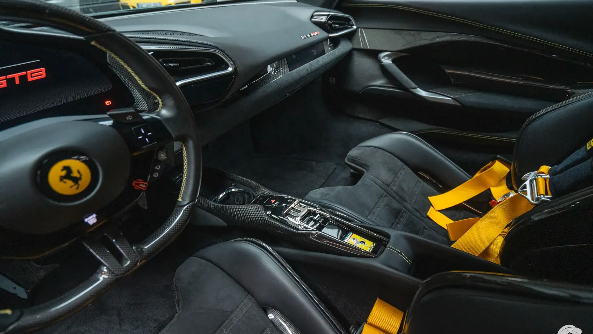 Ferrari 296 — photo 10