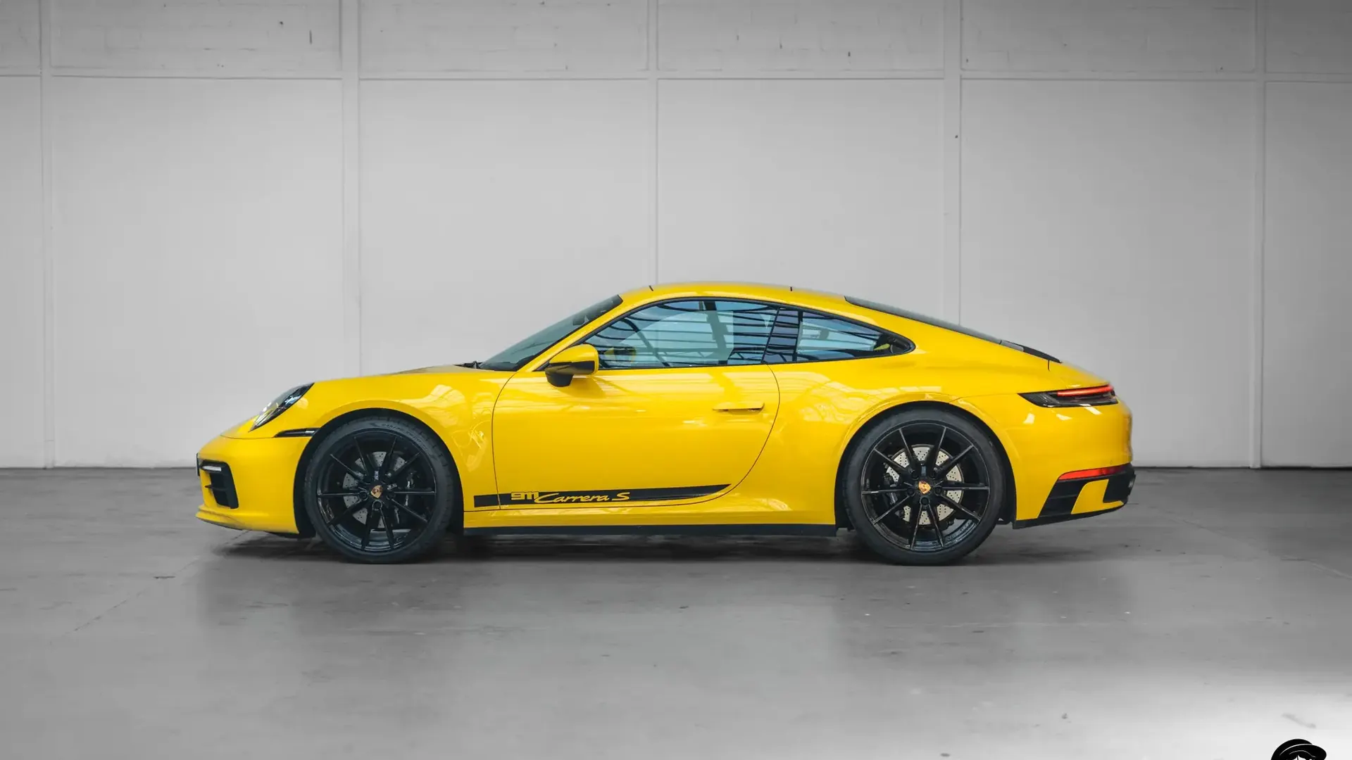 Porsche 911 — photo 6