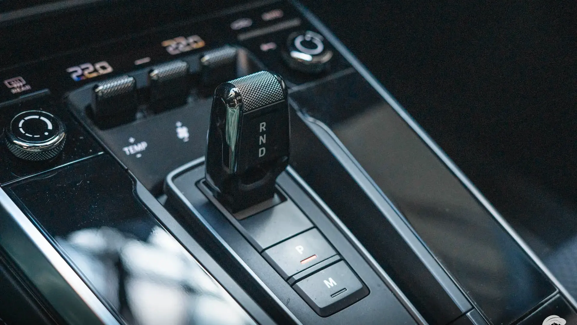 Porsche 911 — photo 14