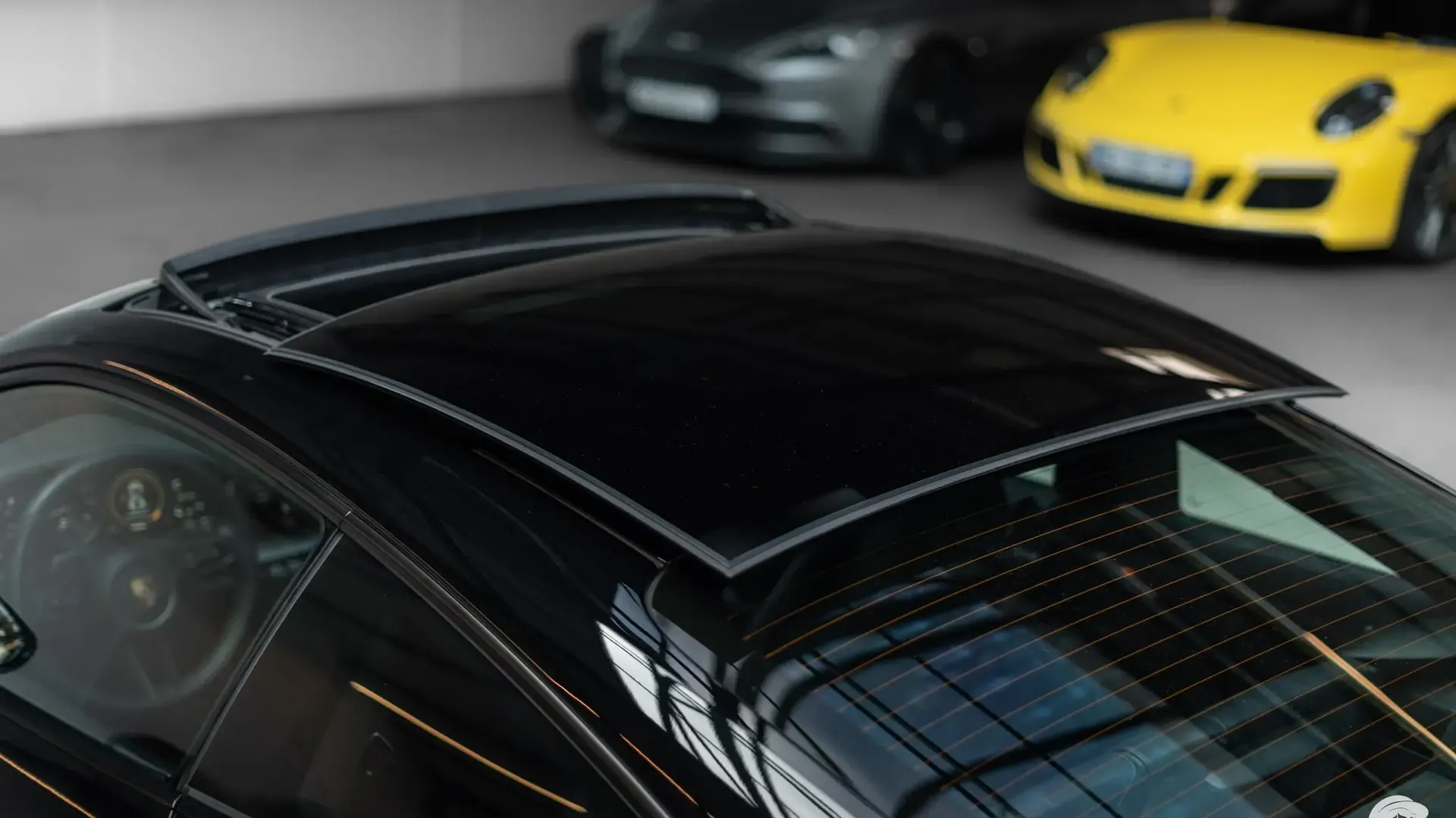 Porsche 911 — photo 43