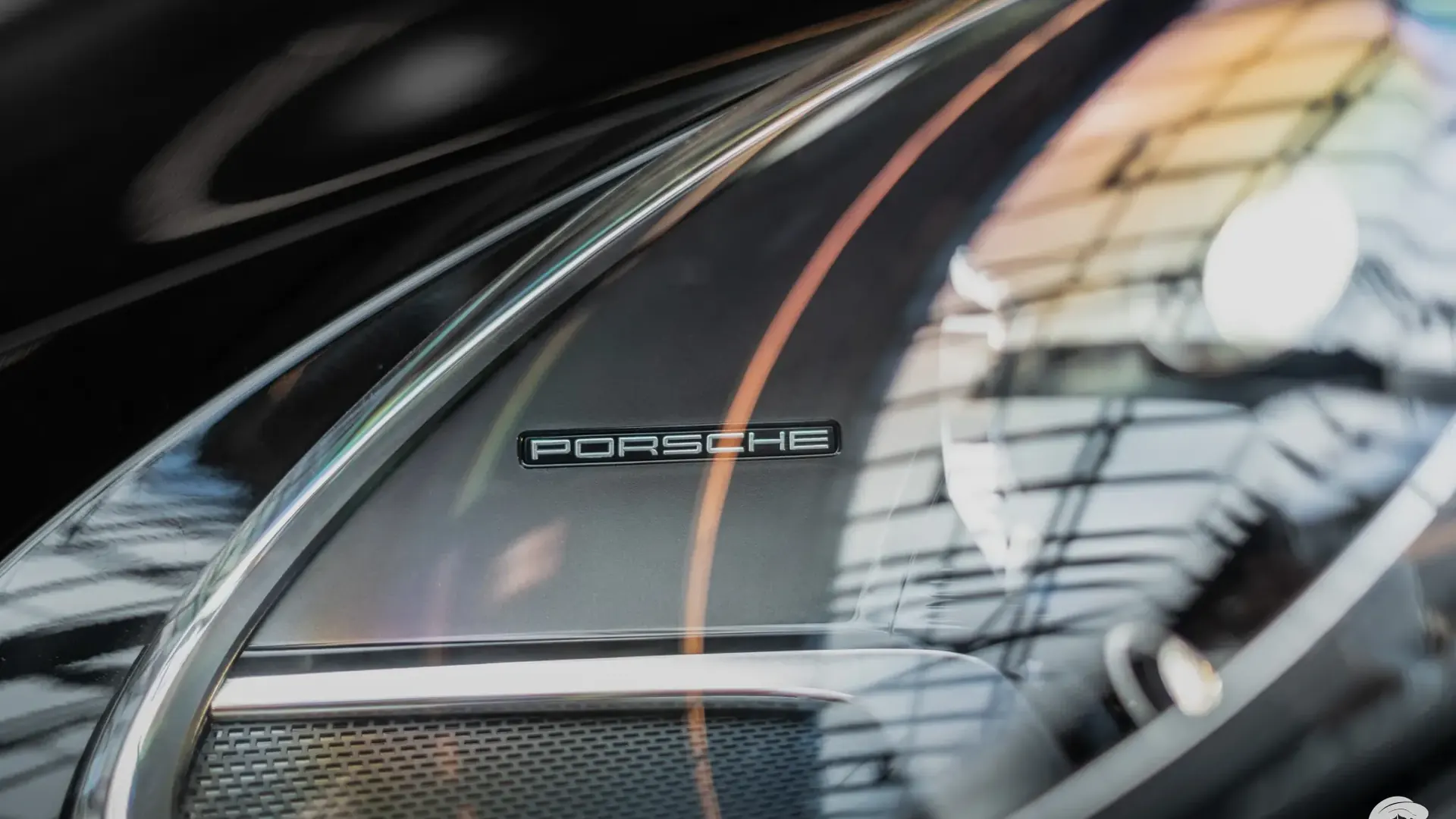 Porsche 911 — photo 37