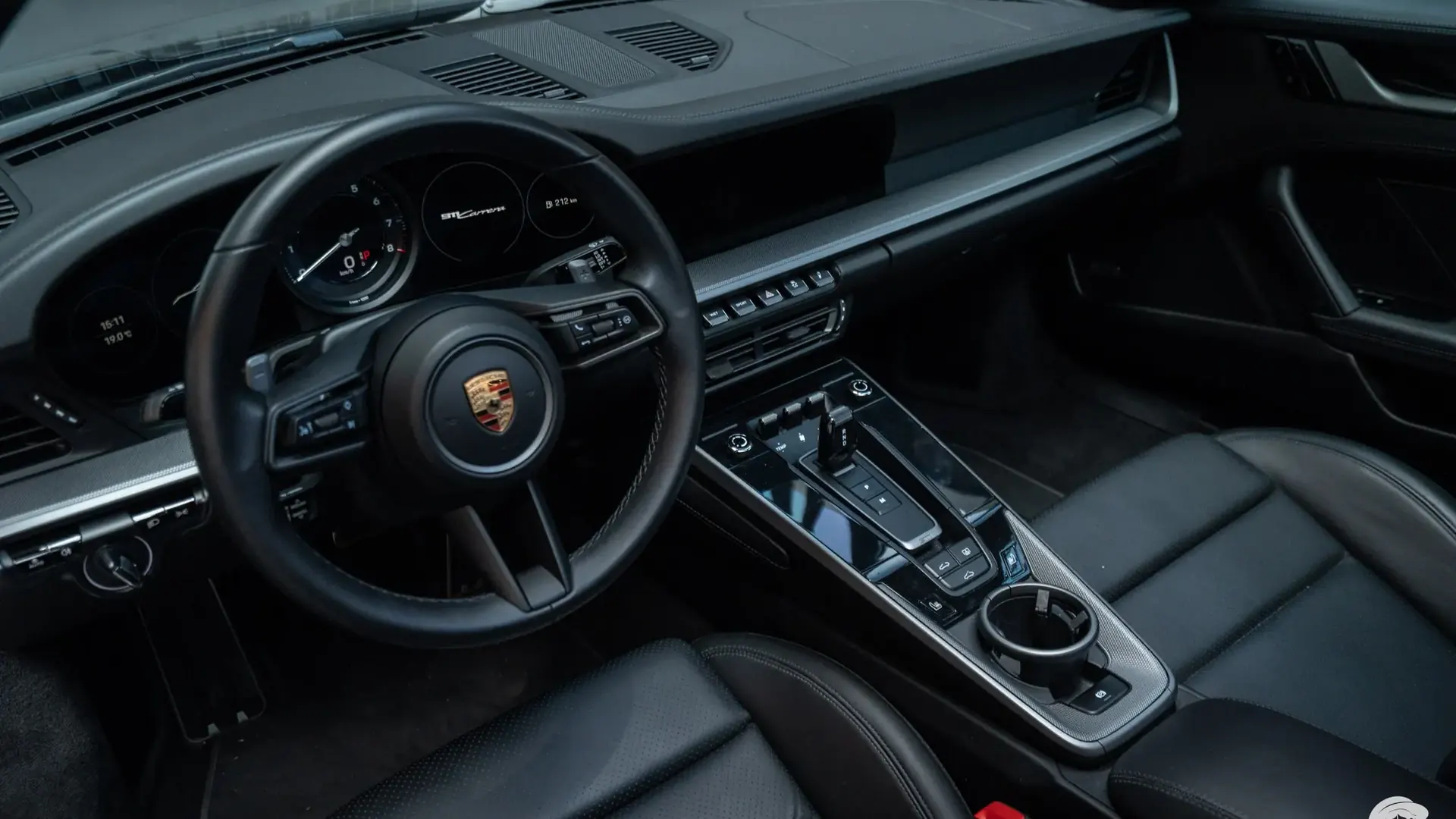 Porsche 911 — photo 11