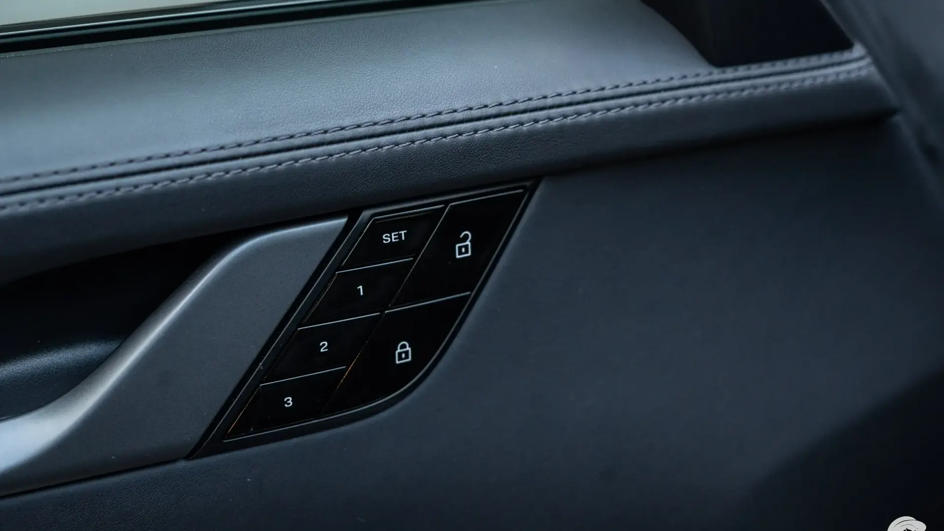 Porsche 911 — photo 27