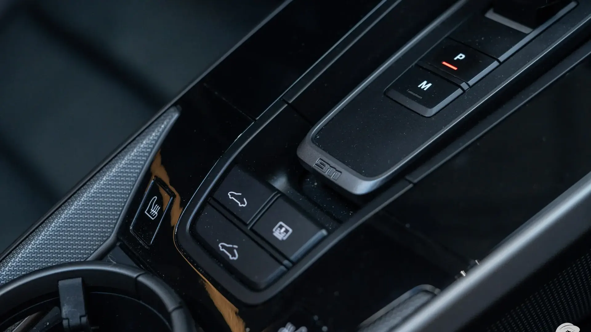Porsche 911 — photo 25
