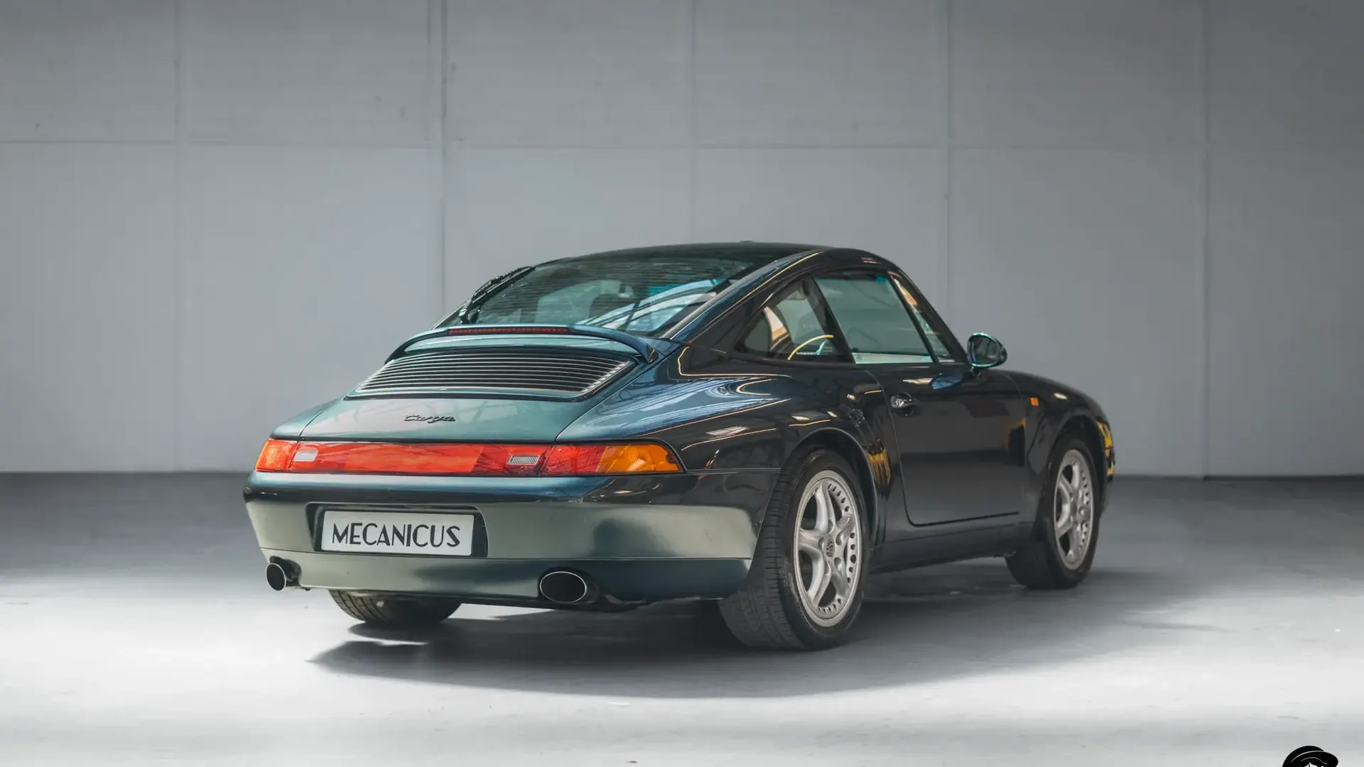 Porsche 911 — photo 2