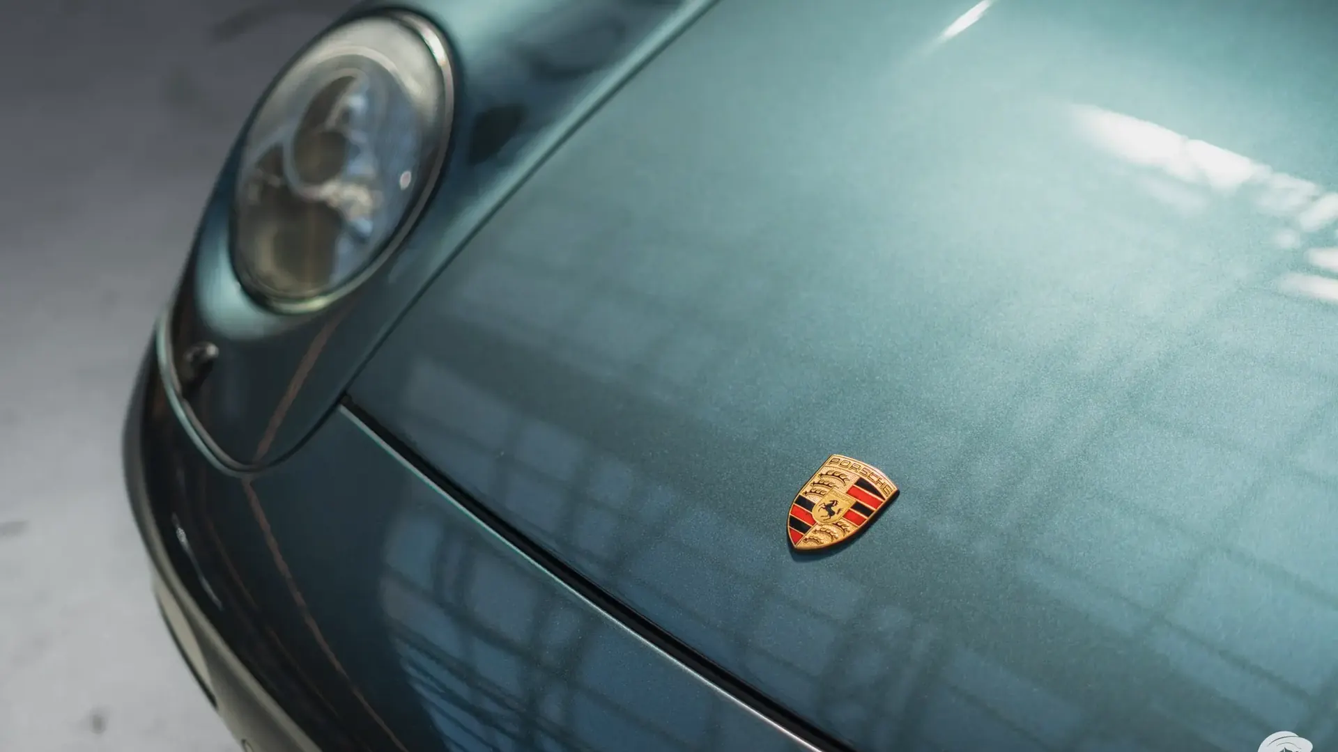 Porsche 911 — photo 36