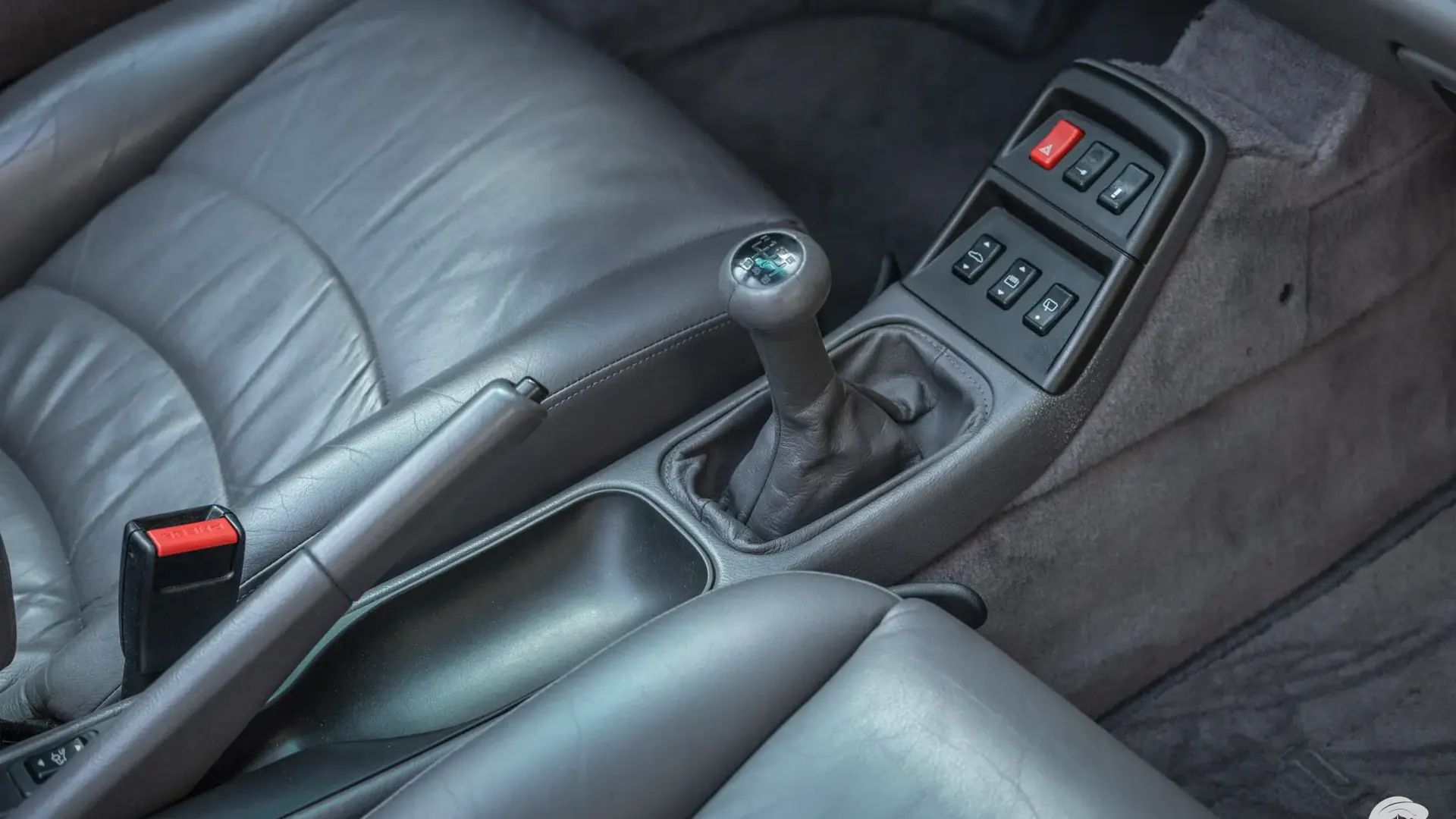 Porsche 911 — photo 31