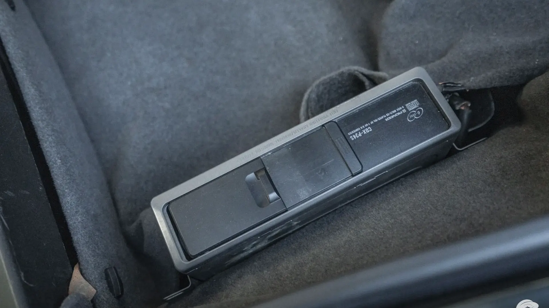 Porsche 911 — photo 39