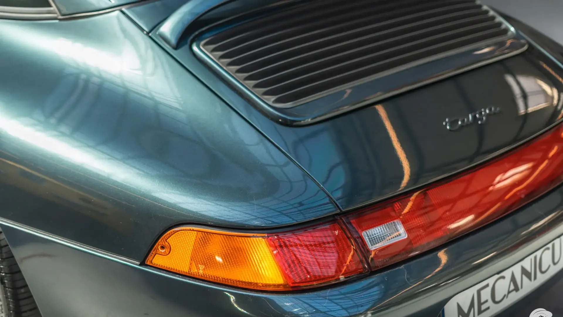 Porsche 911 — photo 43