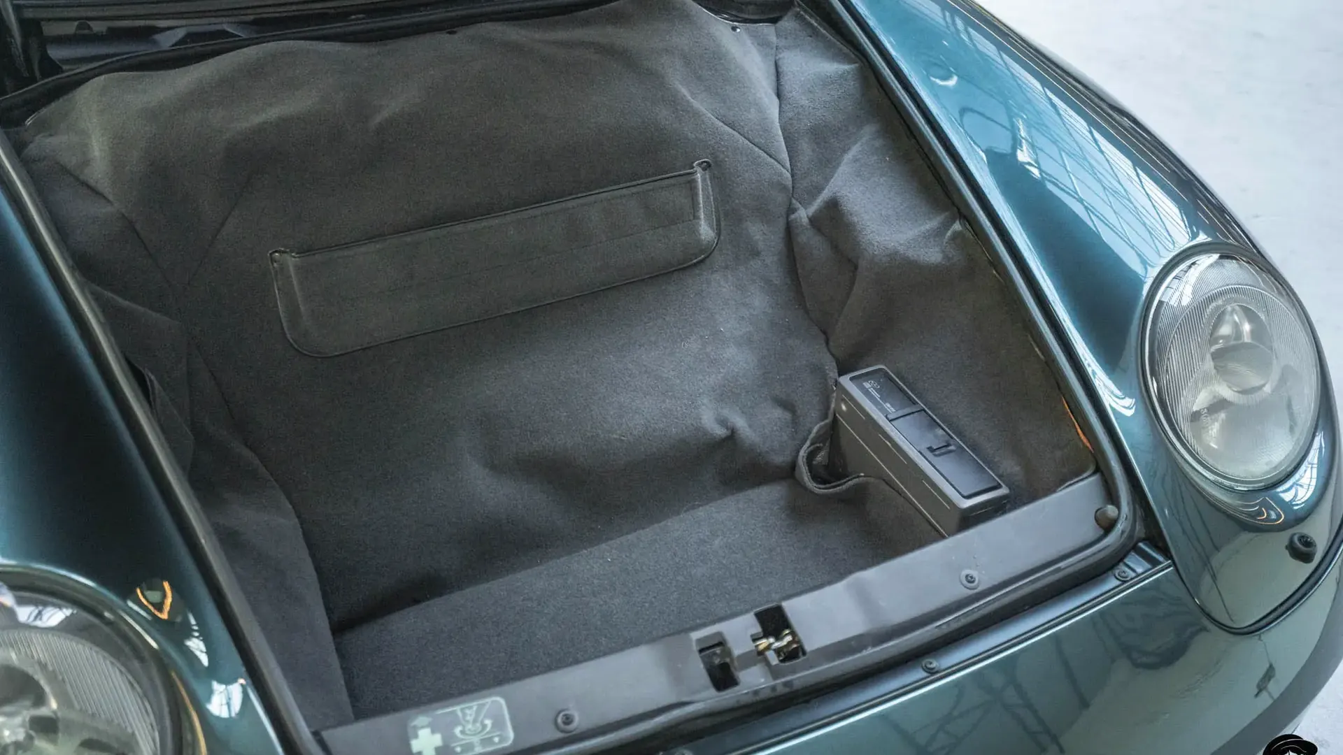 Porsche 911 — photo 40