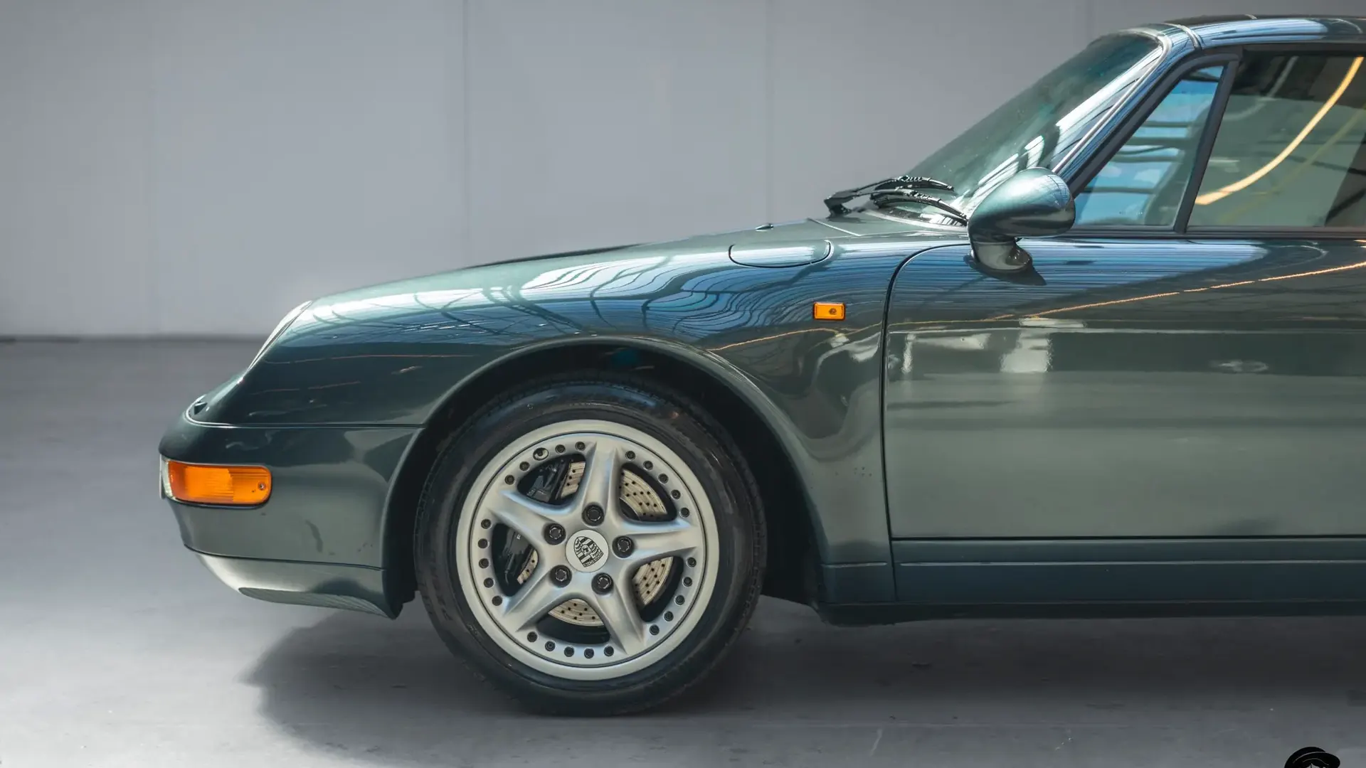 Porsche 911 — photo 6