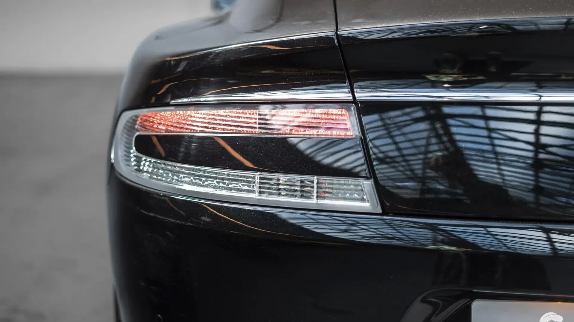 Aston Martin Rapide — photo 31