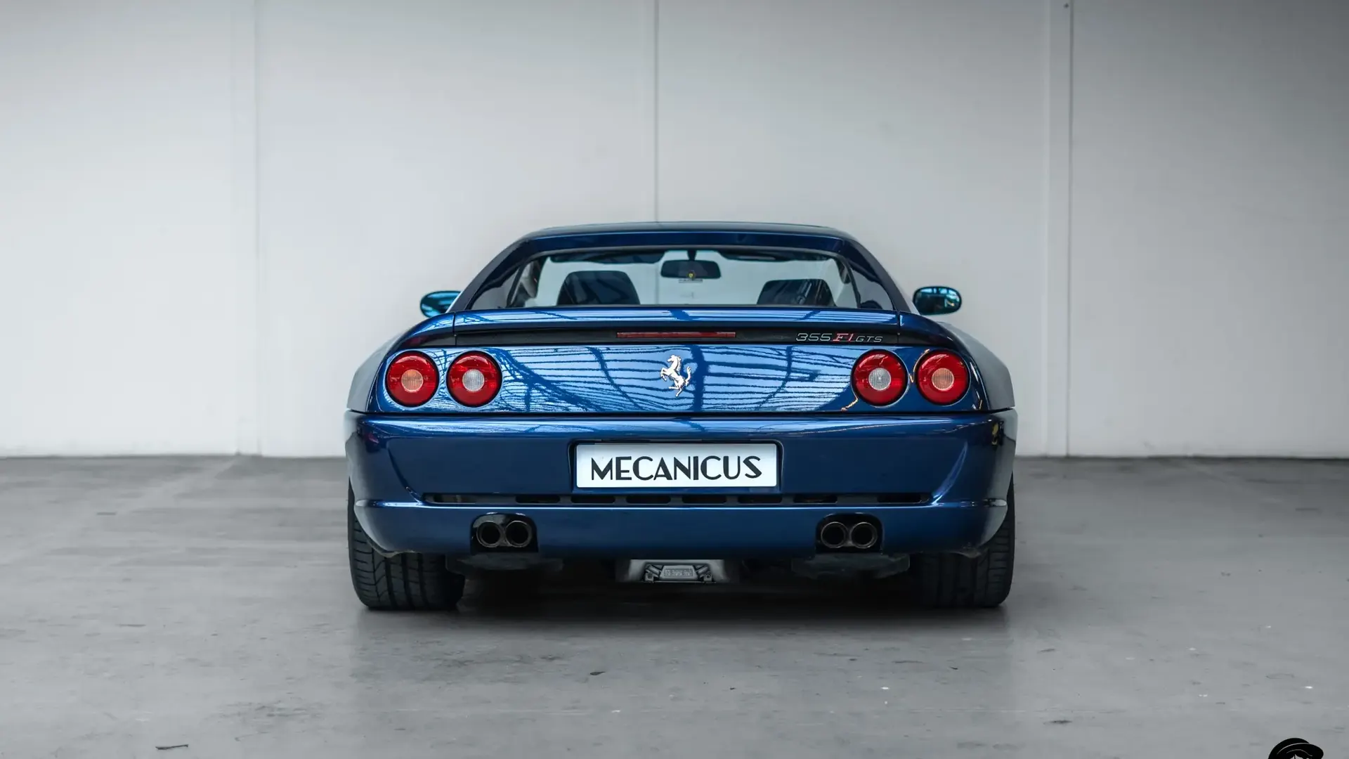 Ferrari F355 — photo 5