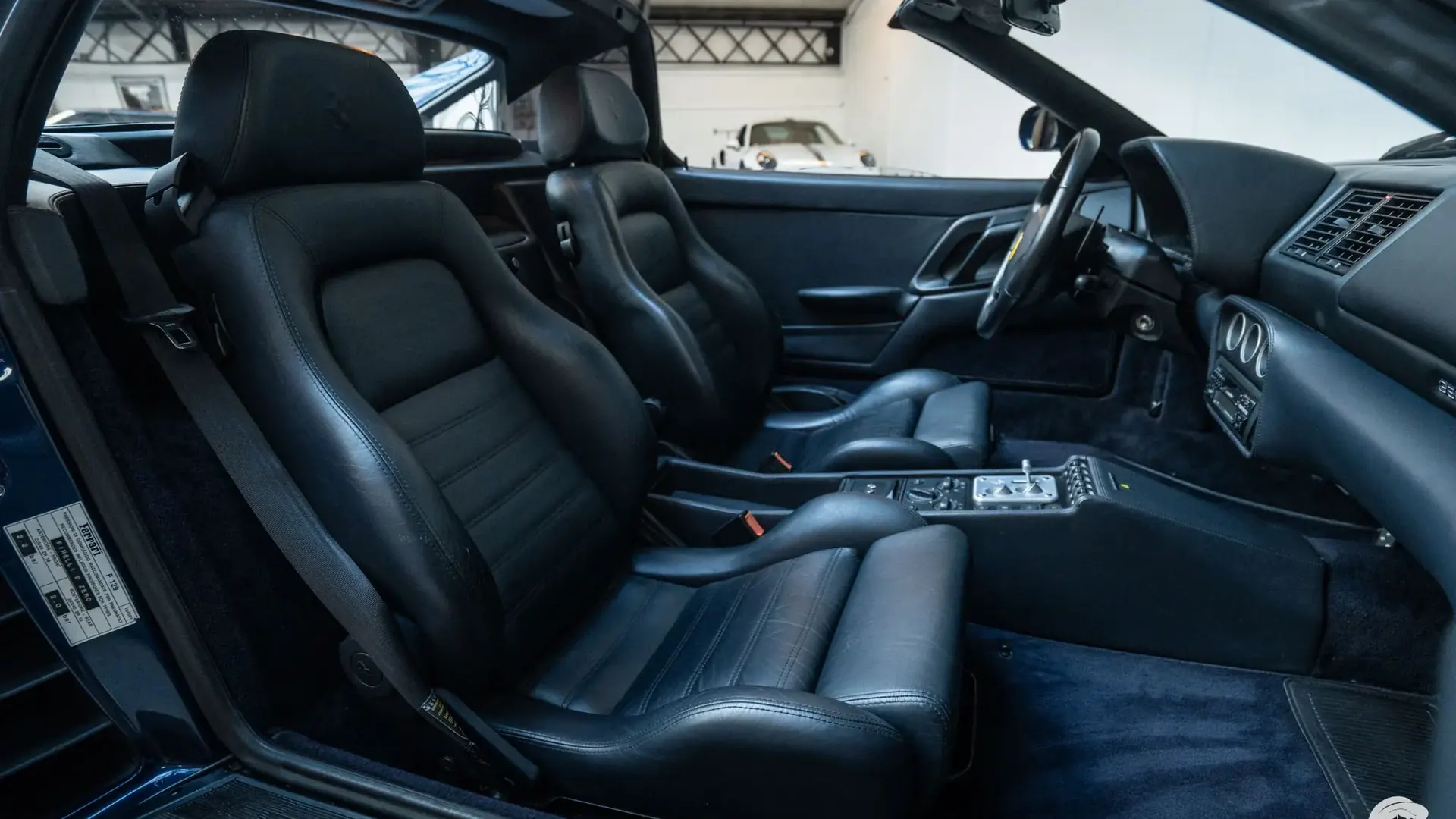Ferrari F355 — photo 14
